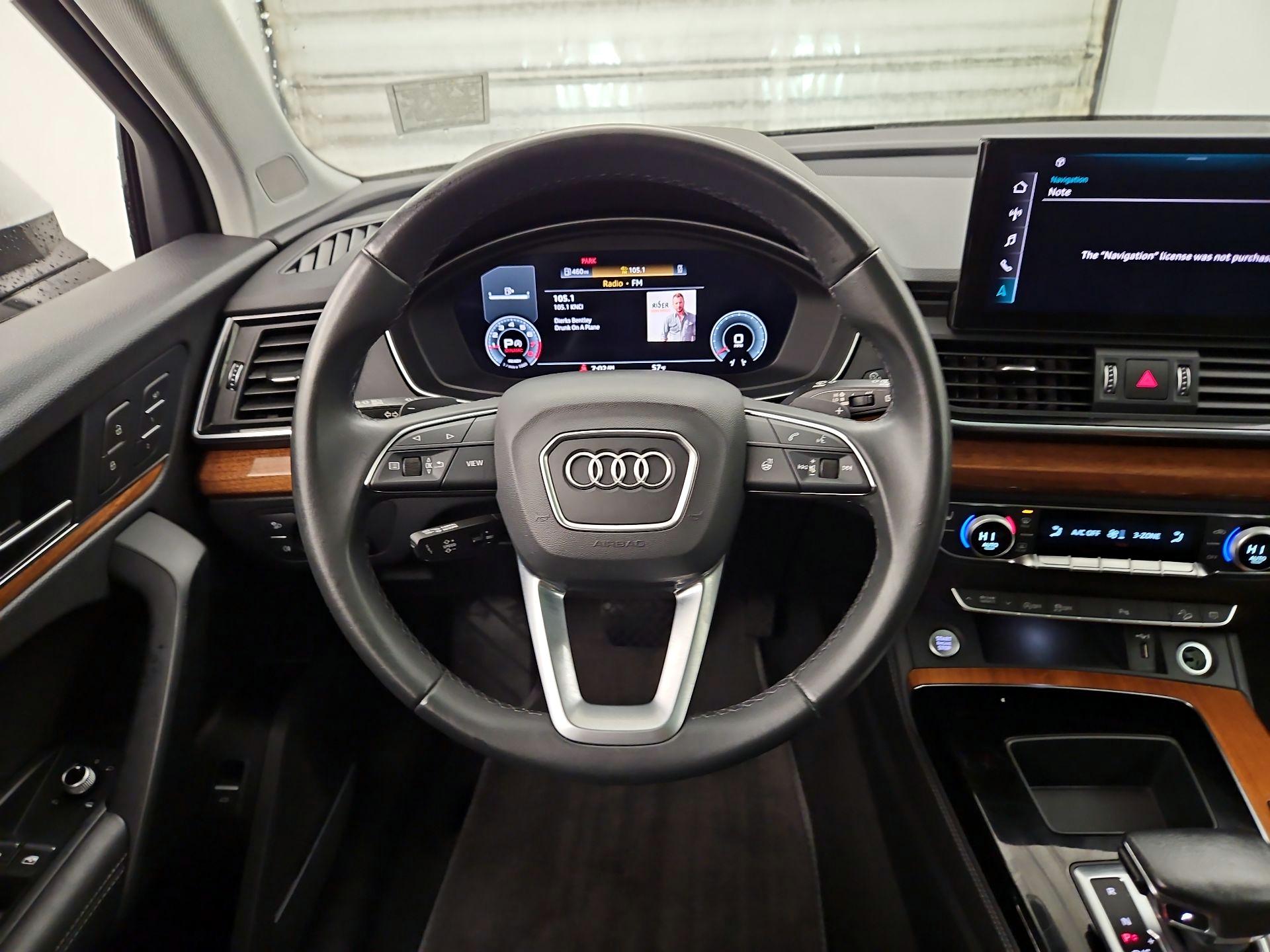 Thumbnail: 2023 Audi Q5 - 10