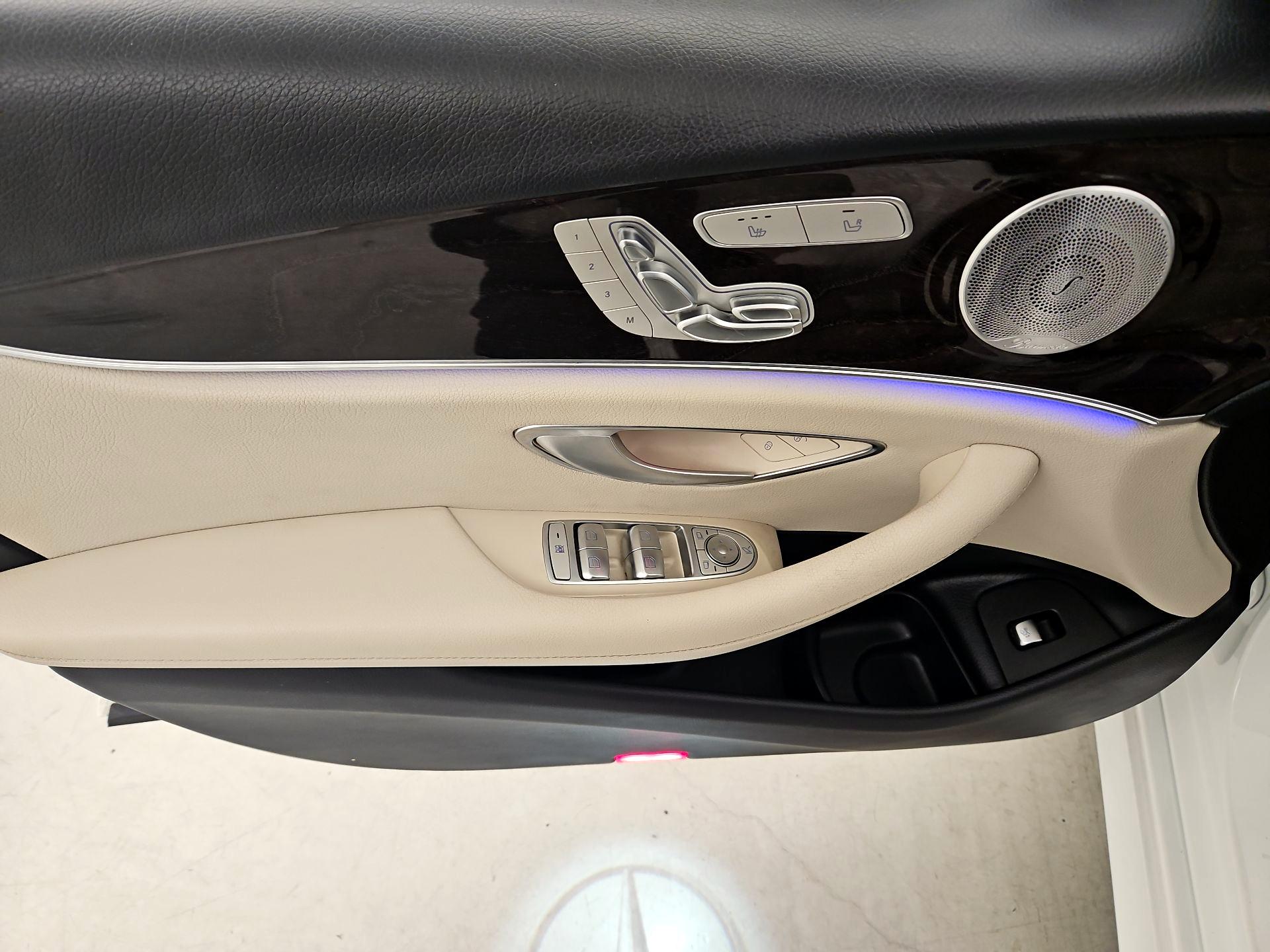 Thumbnail: 2020 Mercedes-Benz E-Class - 12
