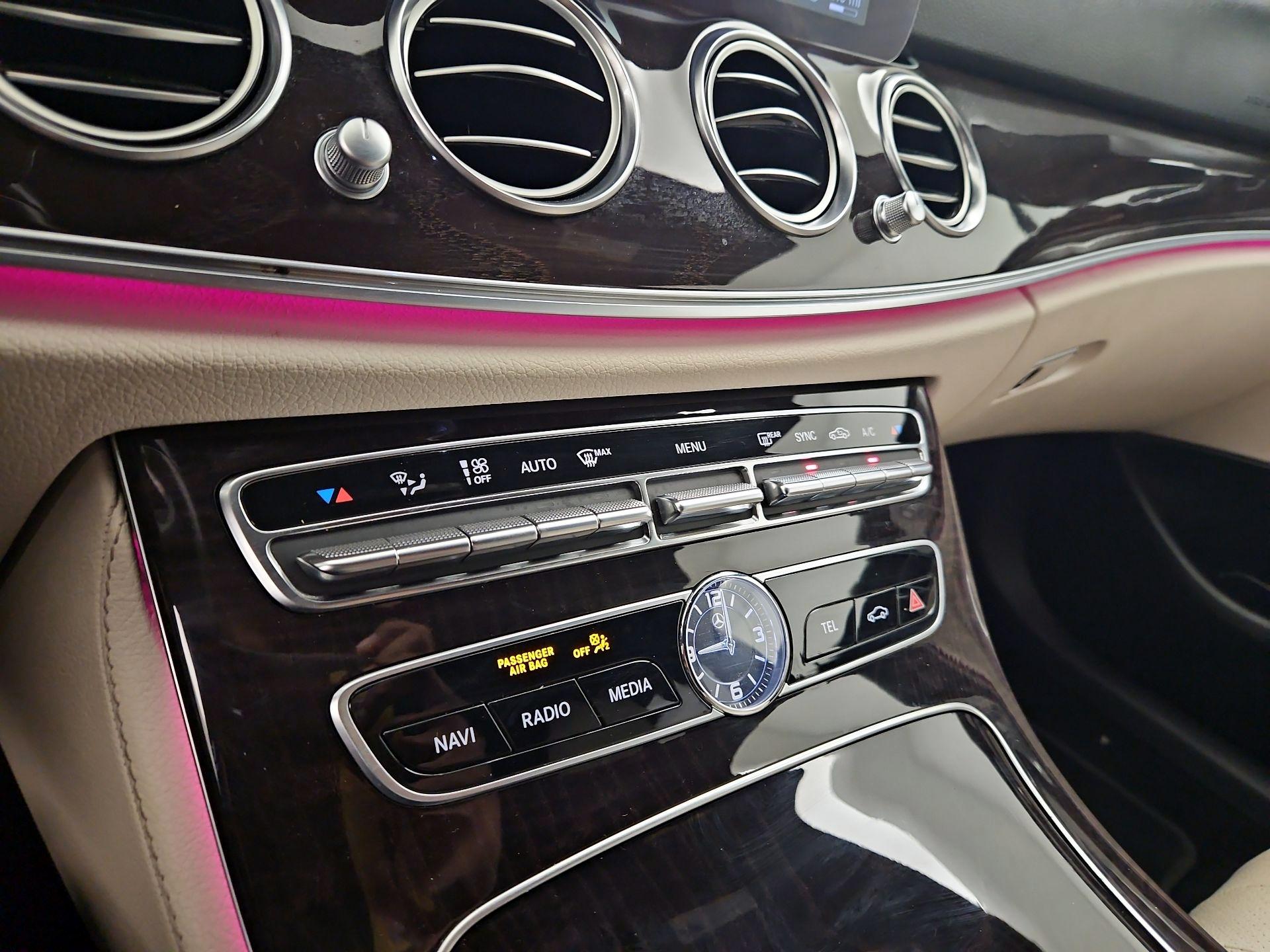 Thumbnail: 2020 Mercedes-Benz E-Class - 17