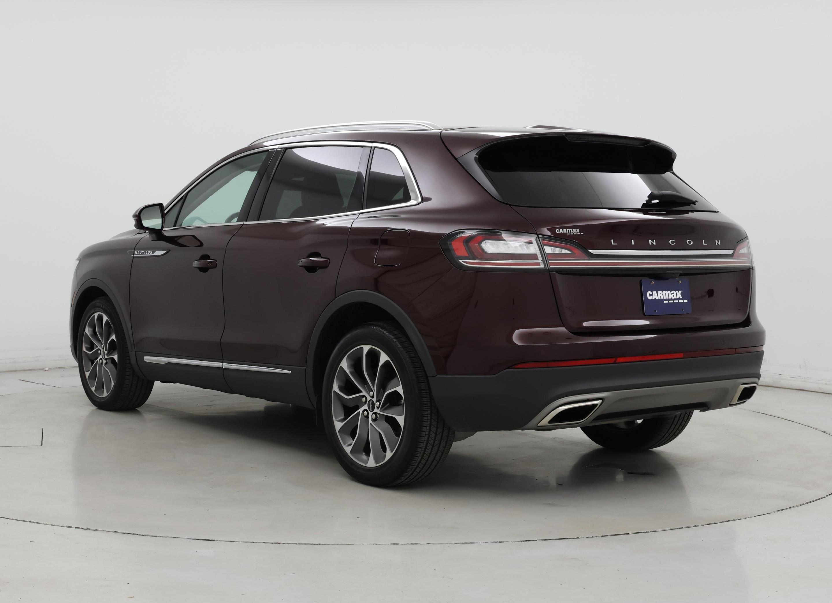 Thumbnail: 2023 Lincoln Nautilus - 2