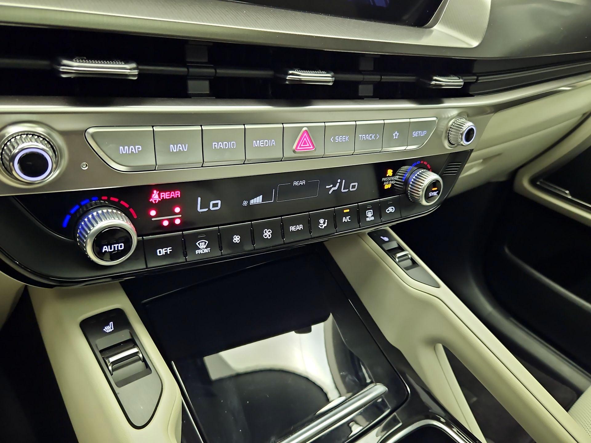 Thumbnail: 2025 Kia Telluride - 17