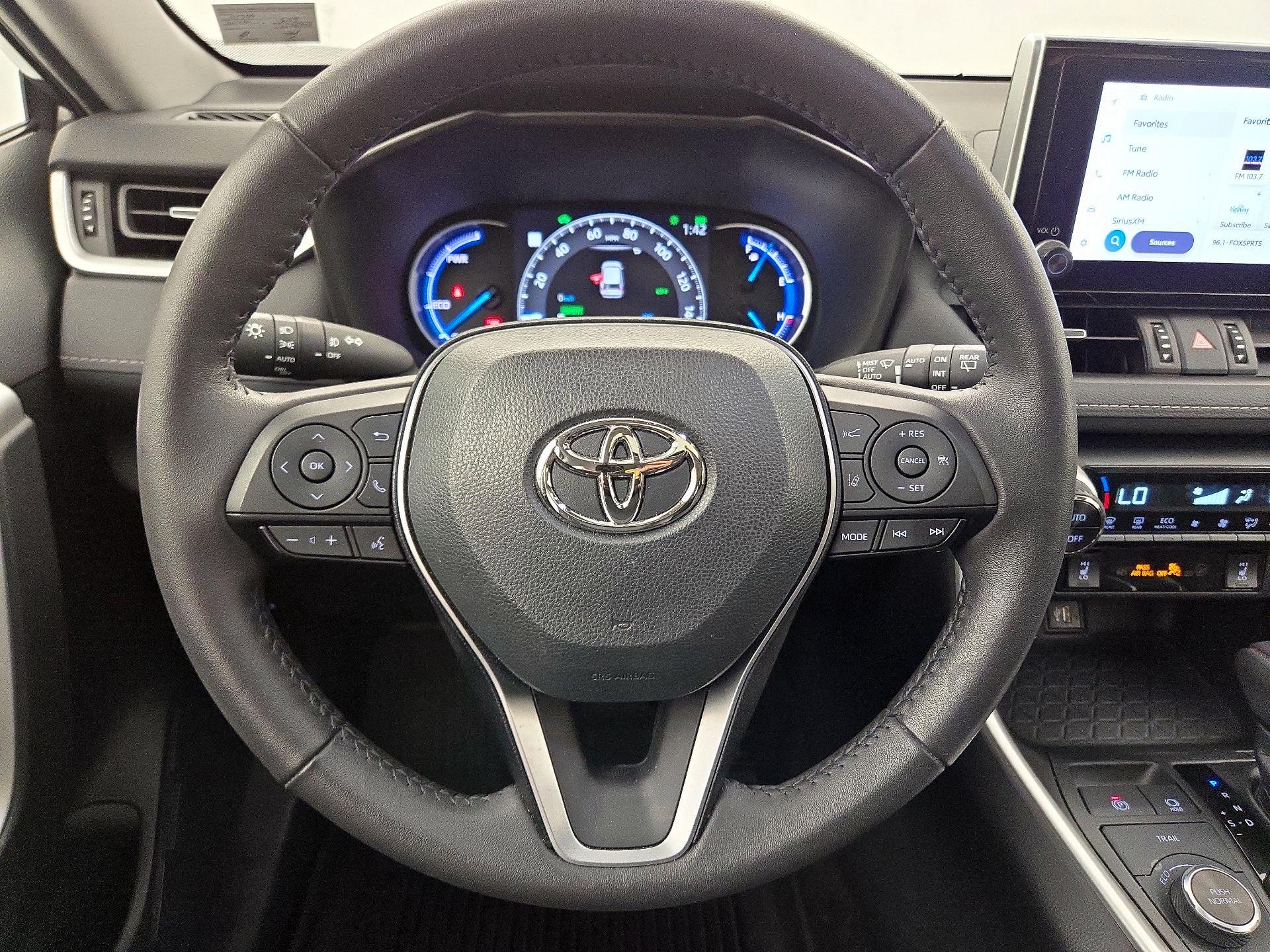 Thumbnail: 2023 Toyota RAV4 - 10