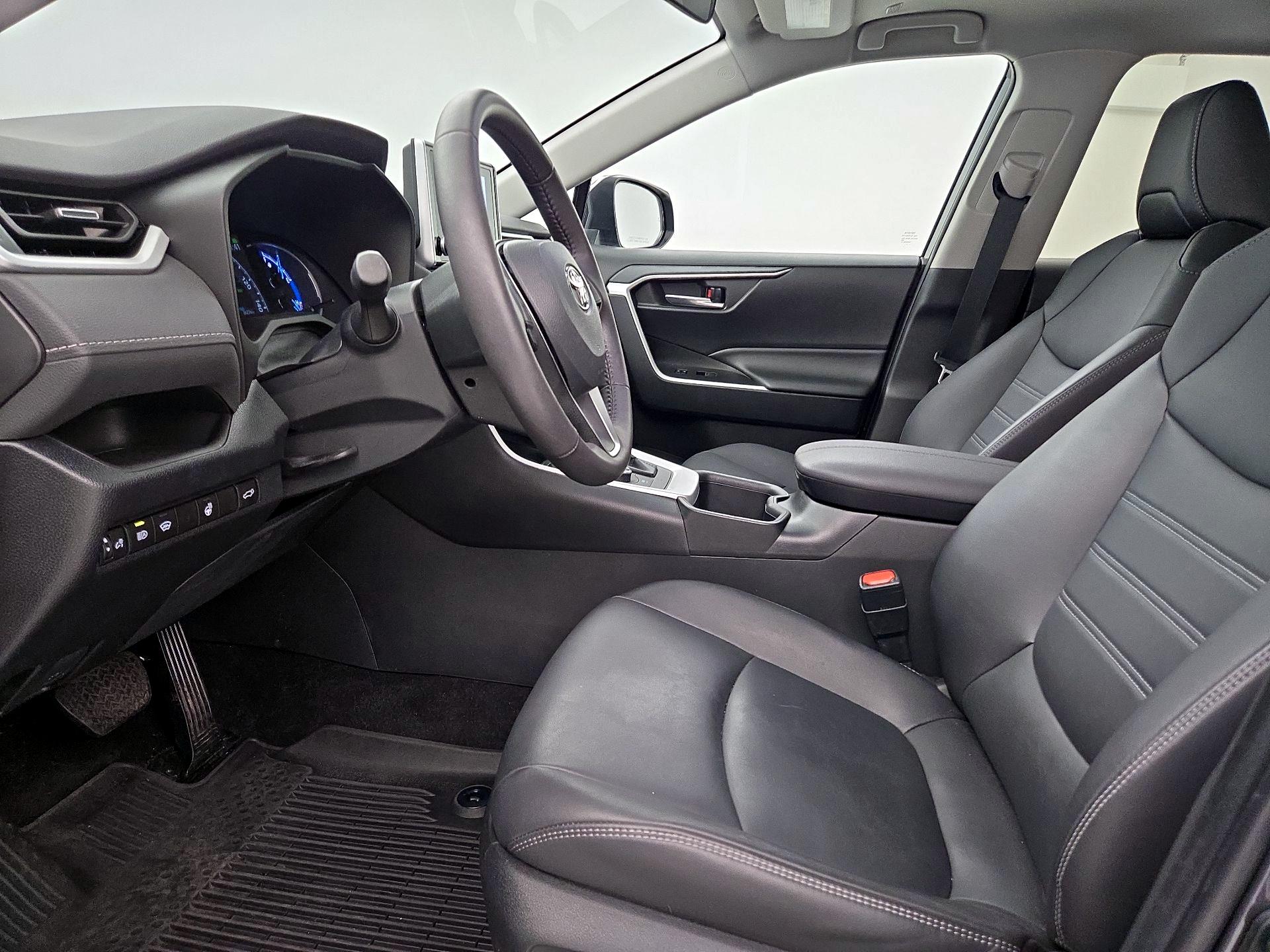 Thumbnail: 2023 Toyota RAV4 - 11