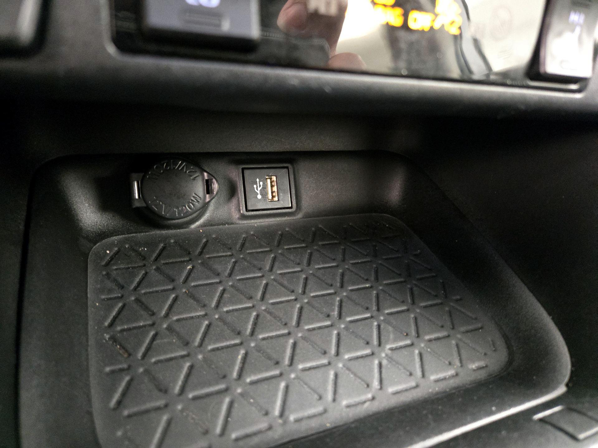 Thumbnail: 2023 Toyota RAV4 - 18