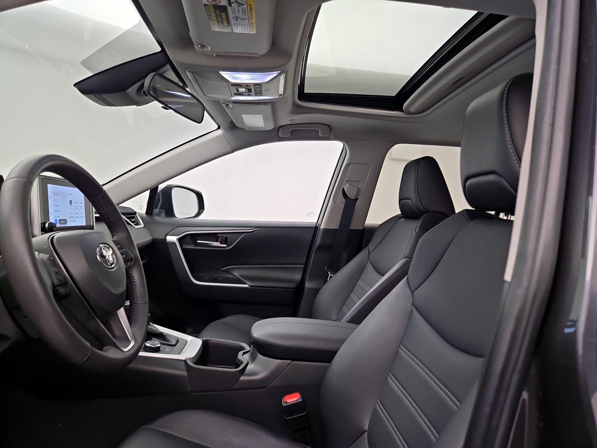 Thumbnail: 2023 Toyota RAV4 - 19