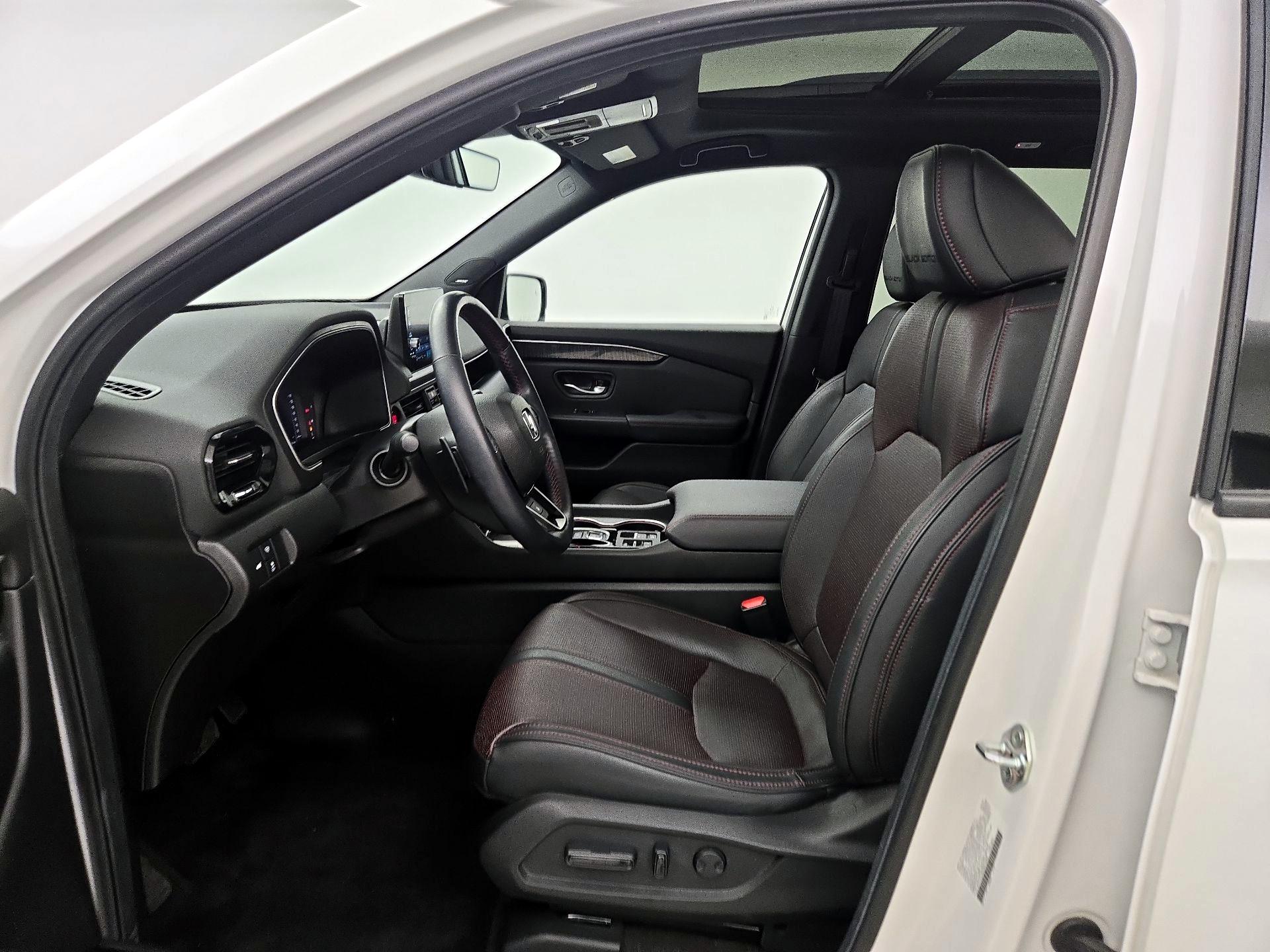 Thumbnail: 2025 Honda Pilot - 11
