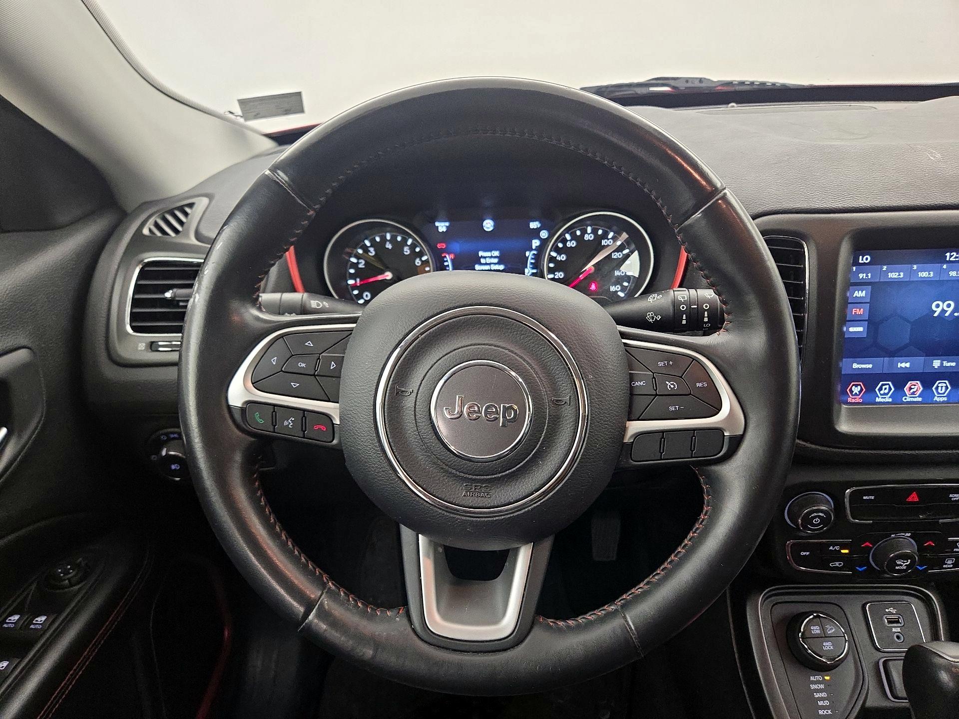 Thumbnail: 2018 Jeep Compass - 10