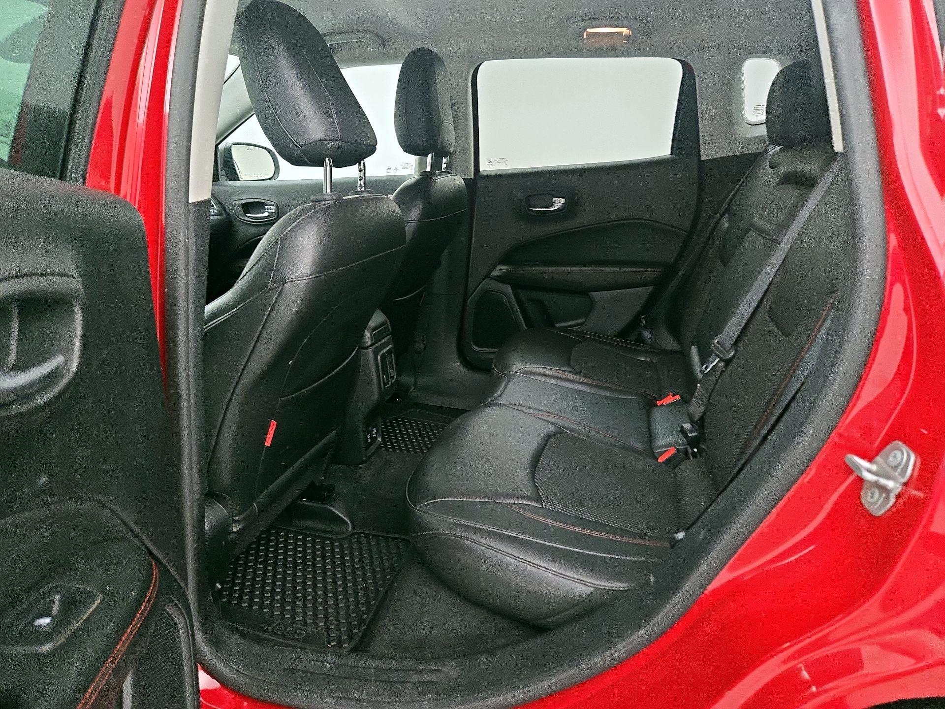 Thumbnail: 2018 Jeep Compass - 19