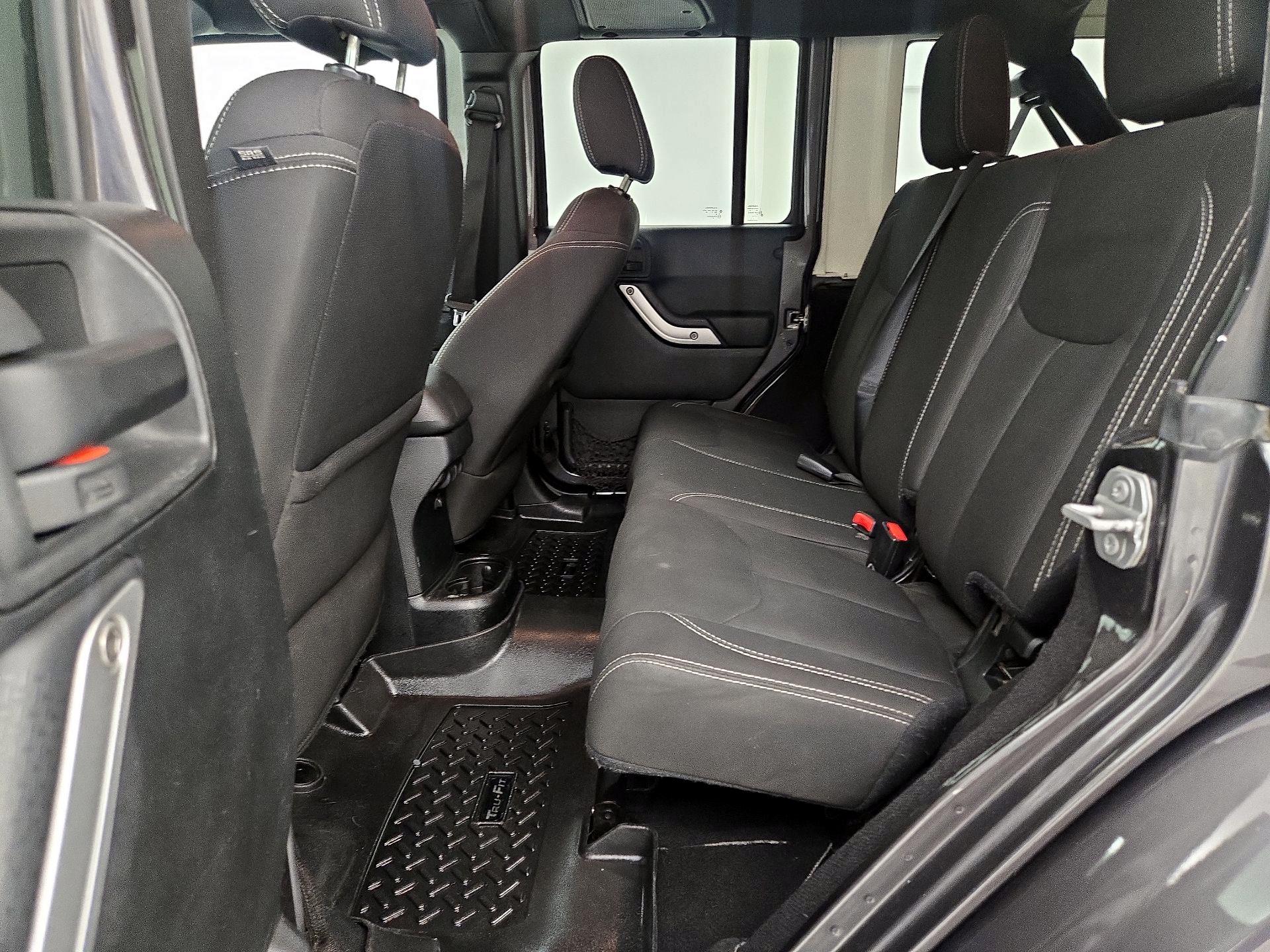 Thumbnail: 2018 Jeep Wrangler - 18