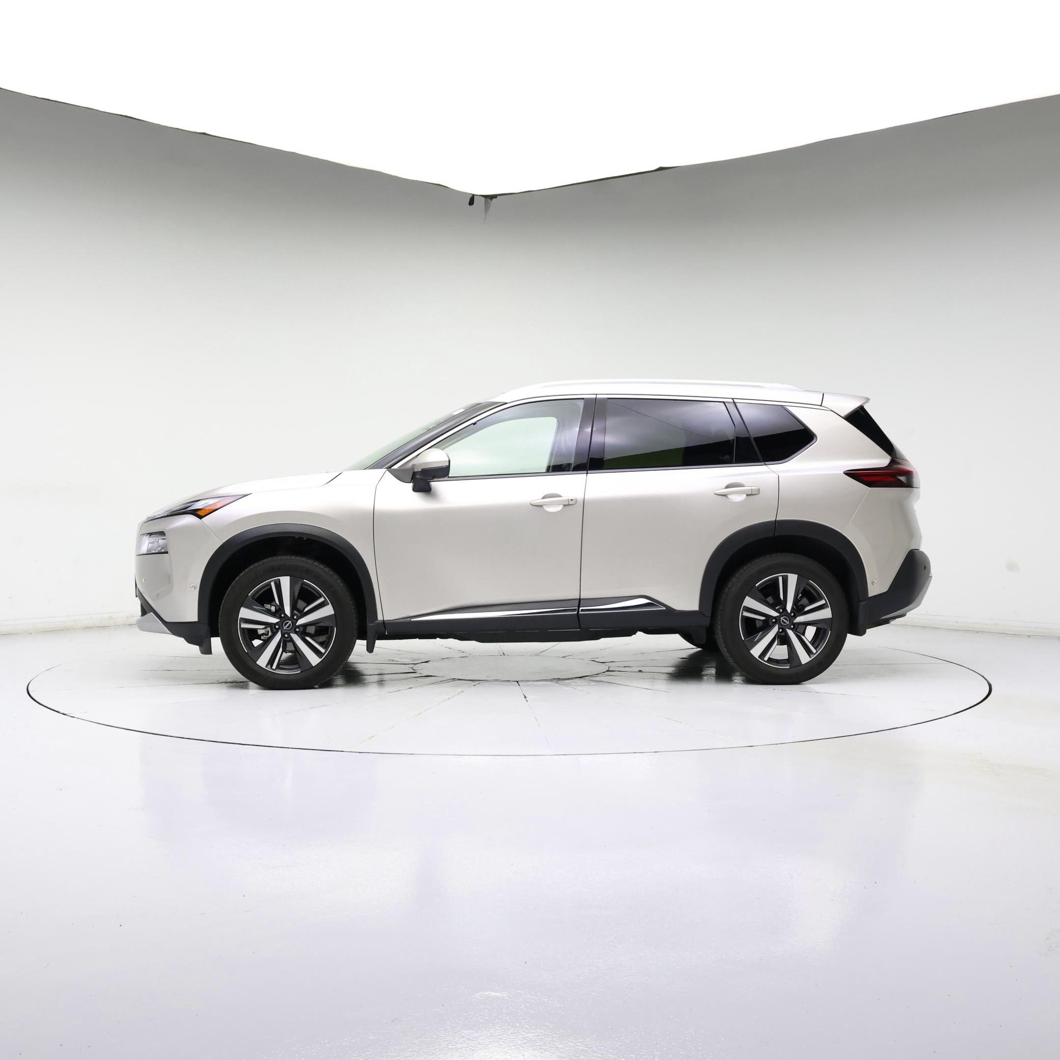 Thumbnail: 2023 Nissan Rogue - 3