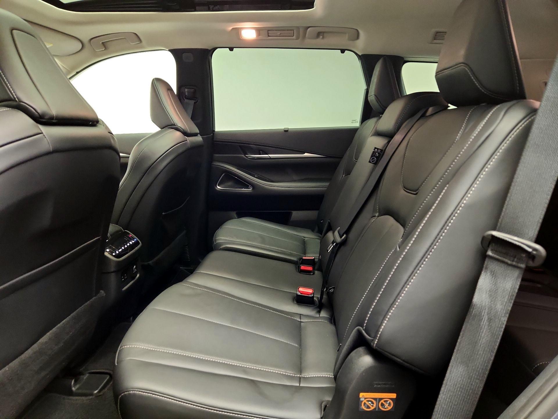 Thumbnail: 2023 INFINITI QX60 - 20
