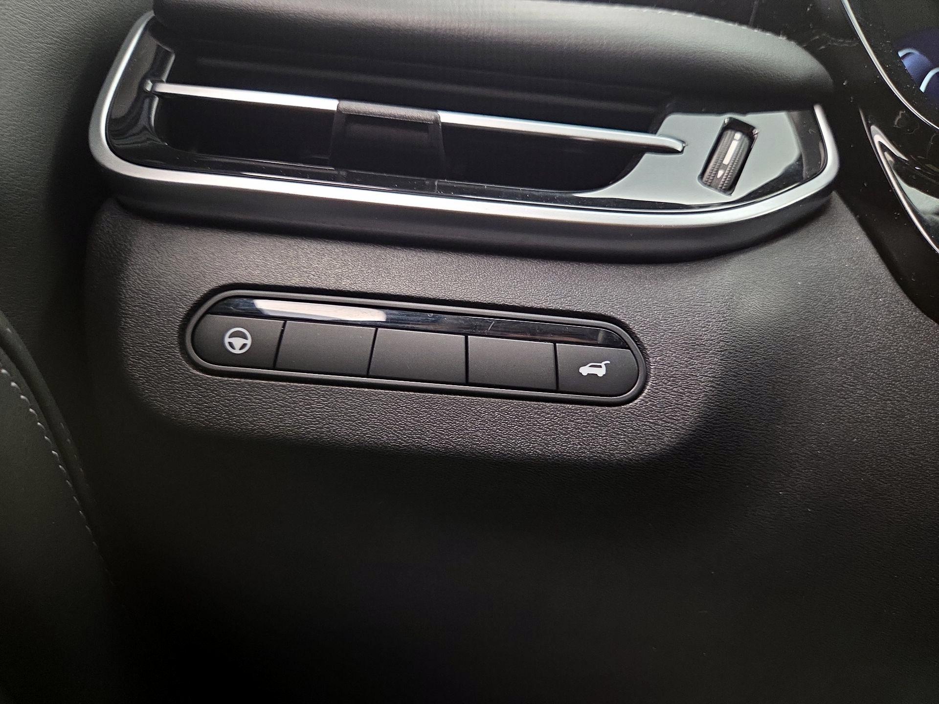 Thumbnail: 2023 INFINITI QX60 - 13