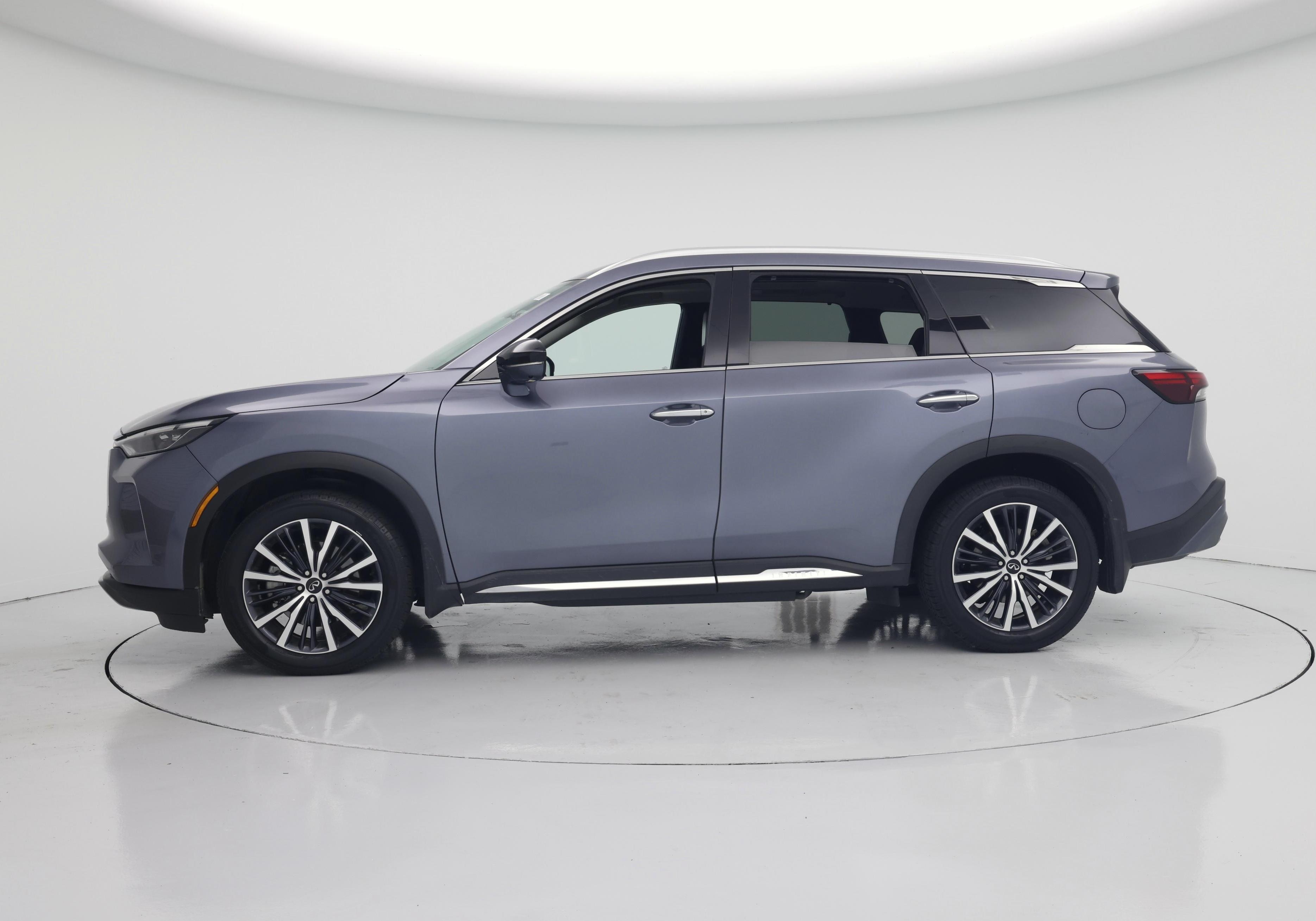 Thumbnail: 2023 INFINITI QX60 - 3