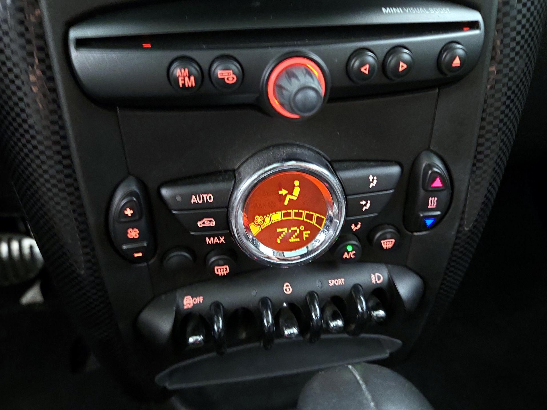 Thumbnail: 2015 MINI Cooper Countryman - 15