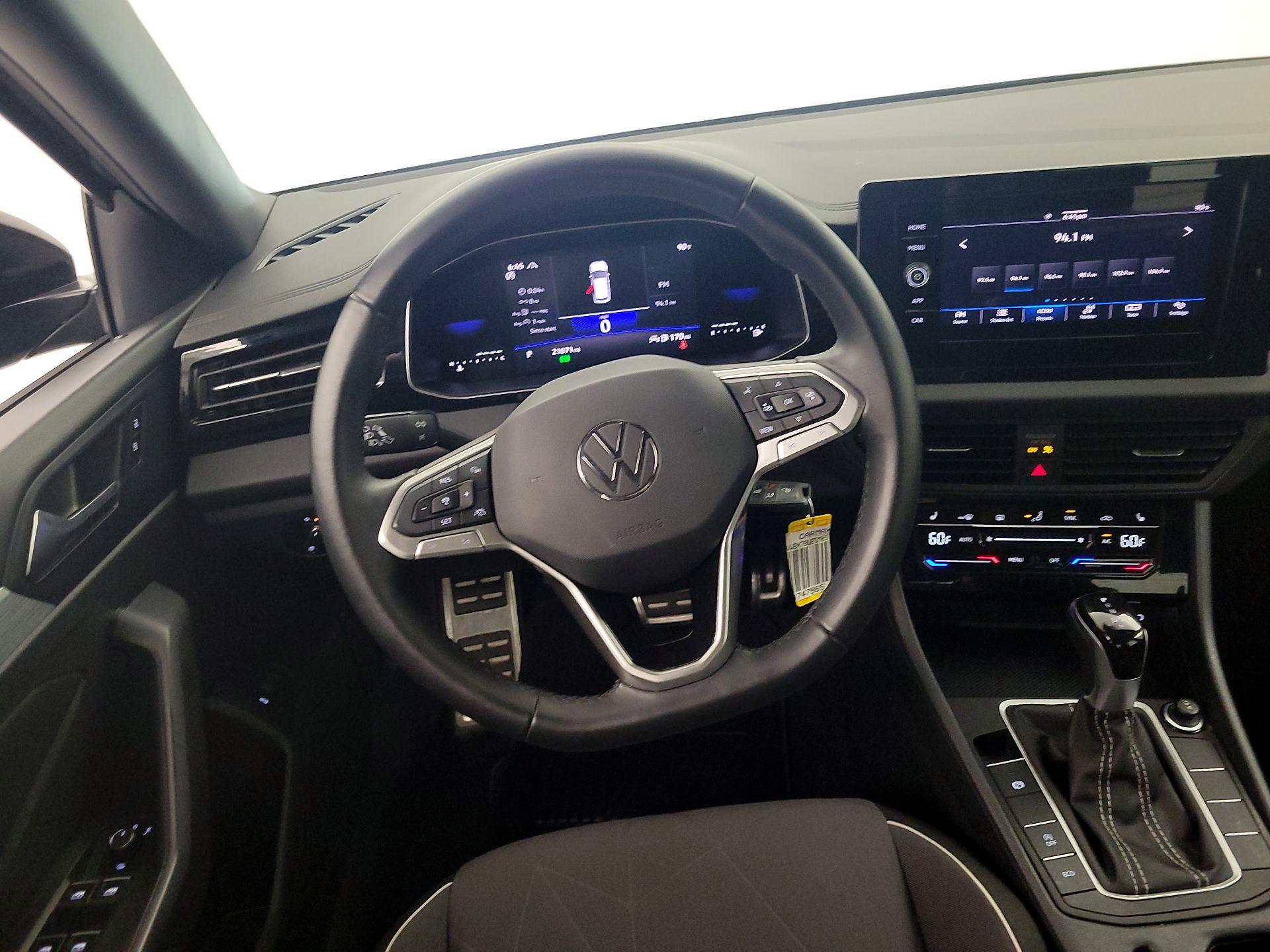 Thumbnail: 2025 Volkswagen Jetta - 10