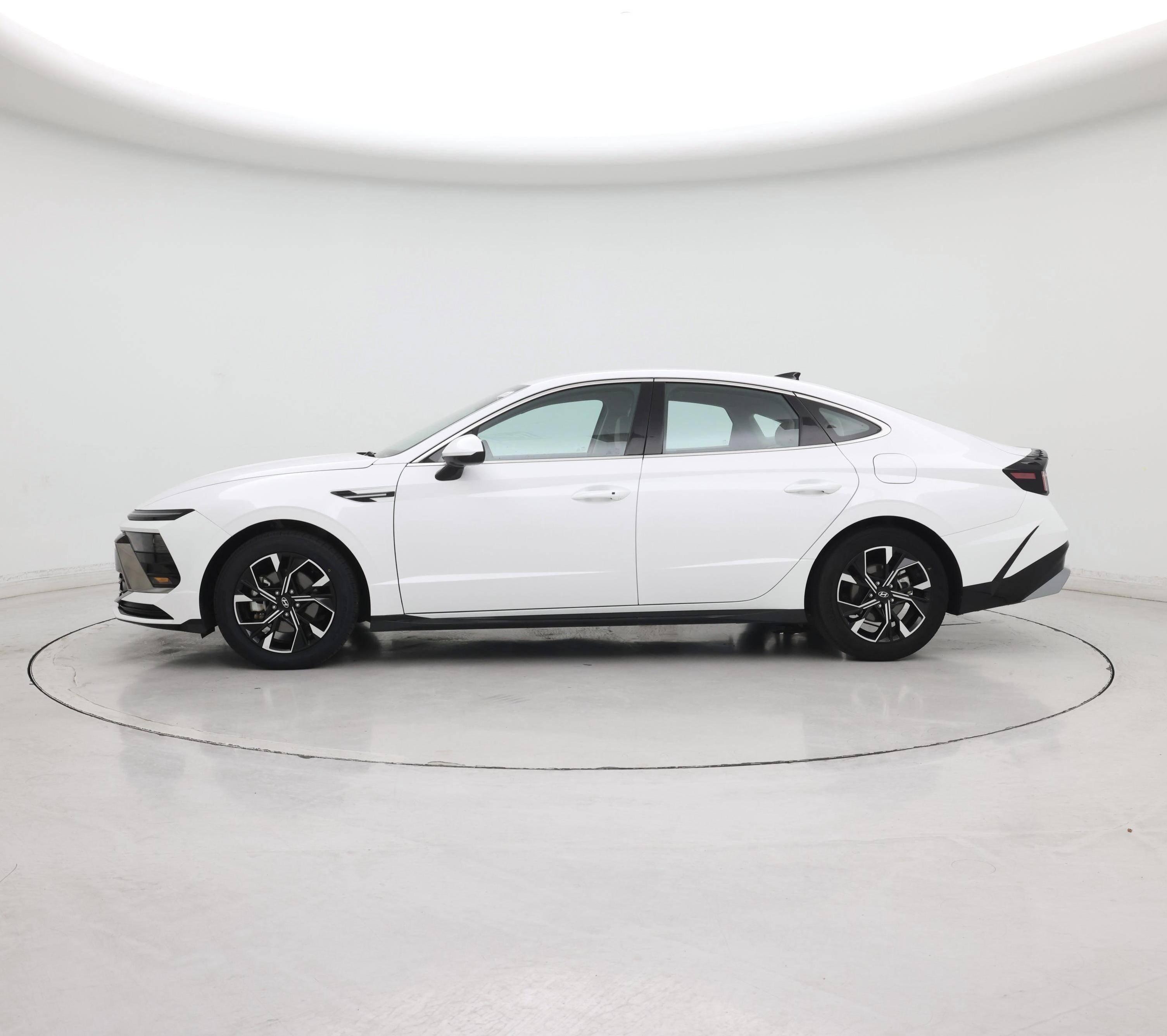 Thumbnail: 2025 Hyundai Sonata - 3