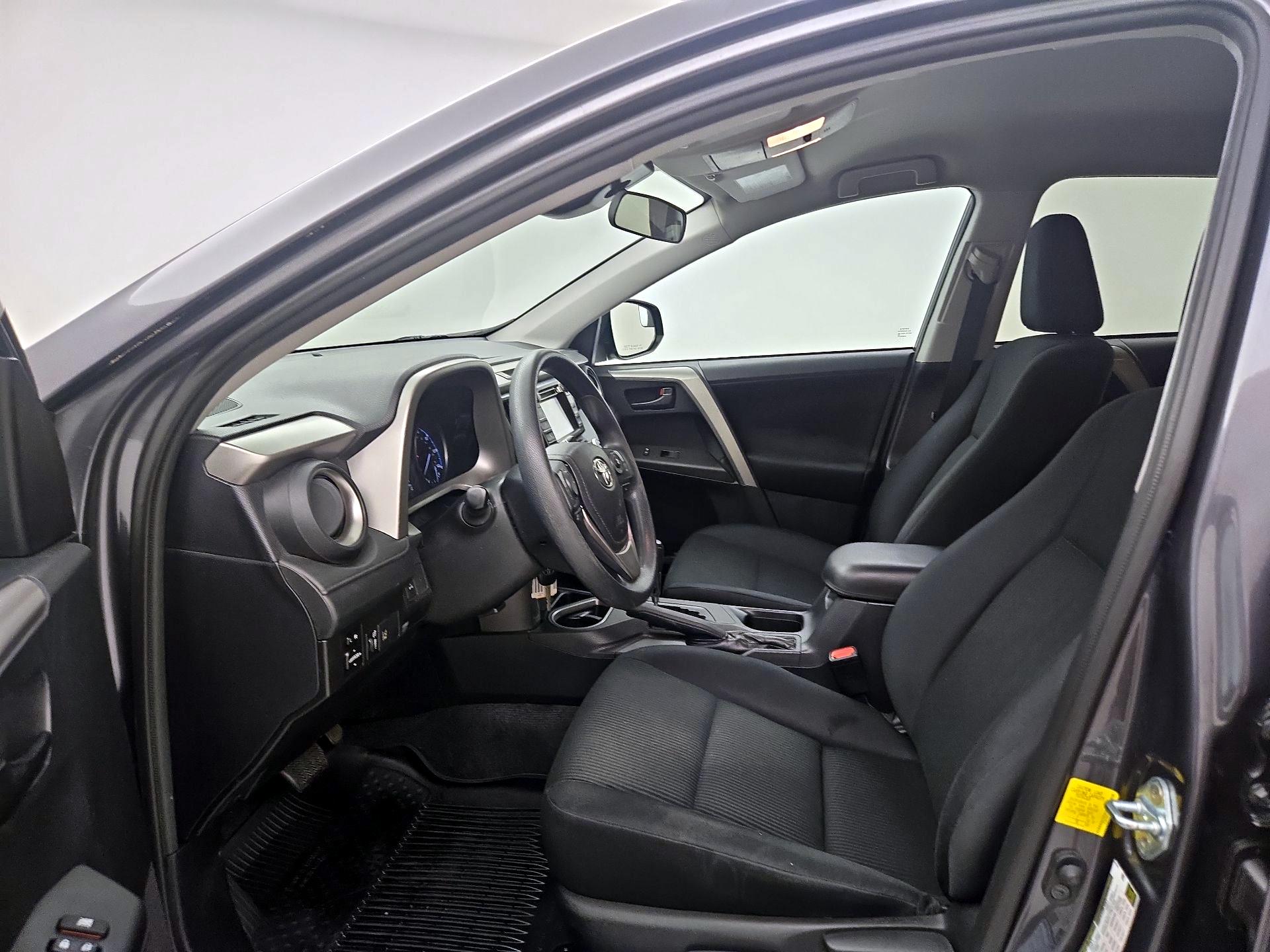 Thumbnail: 2017 Toyota RAV4 - 11