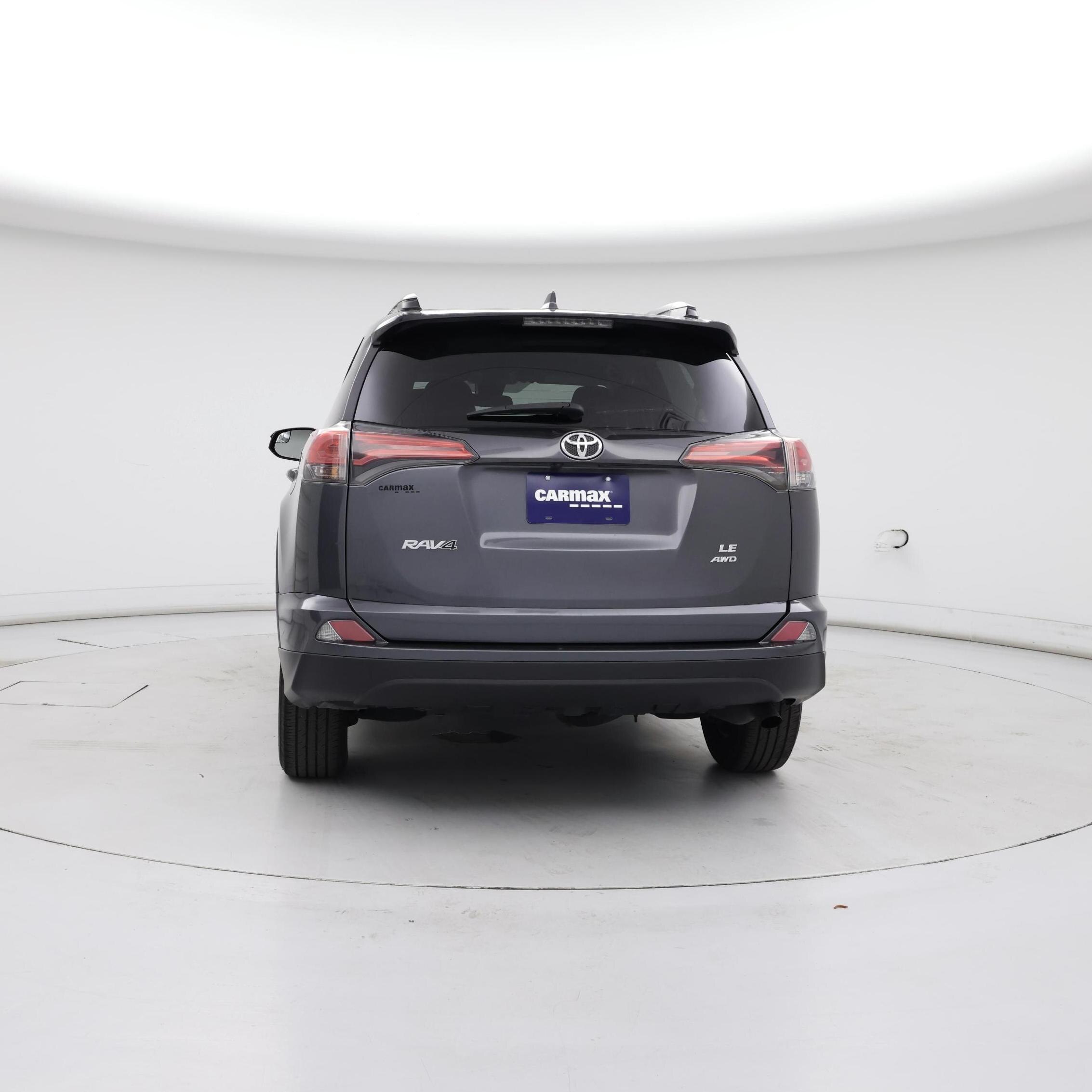 Thumbnail: 2017 Toyota RAV4 - 6