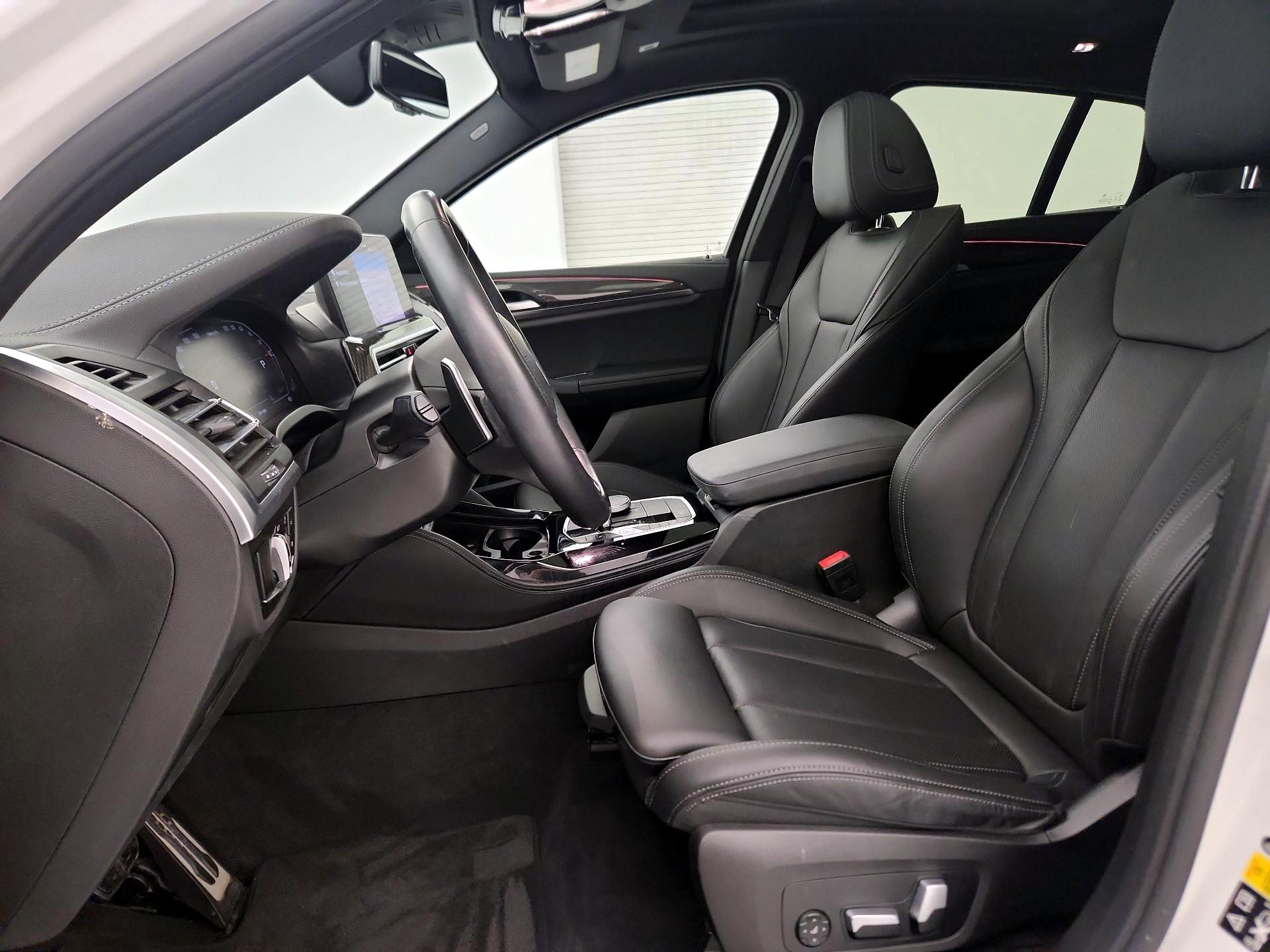 Thumbnail: 2022 BMW X4 - 11