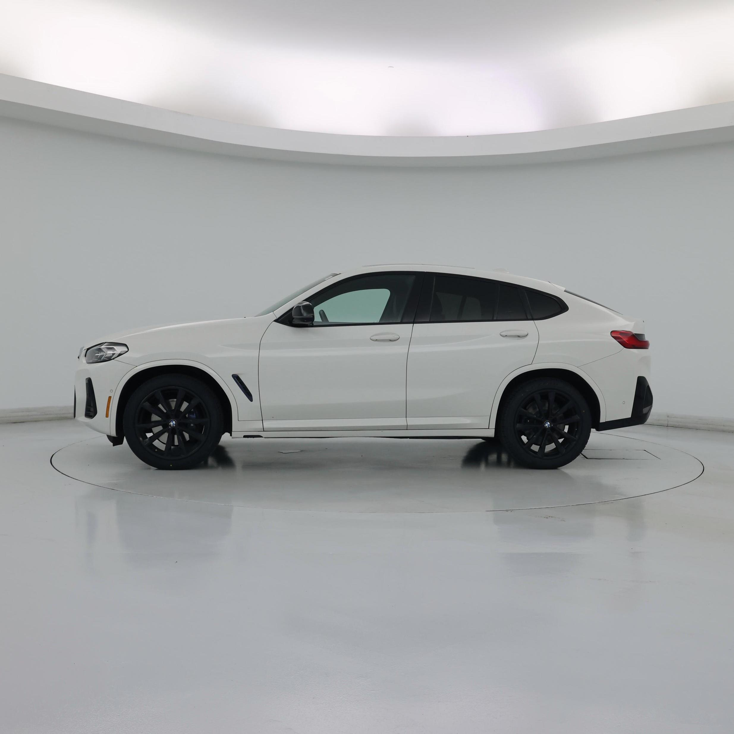 Thumbnail: 2022 BMW X4 - 3