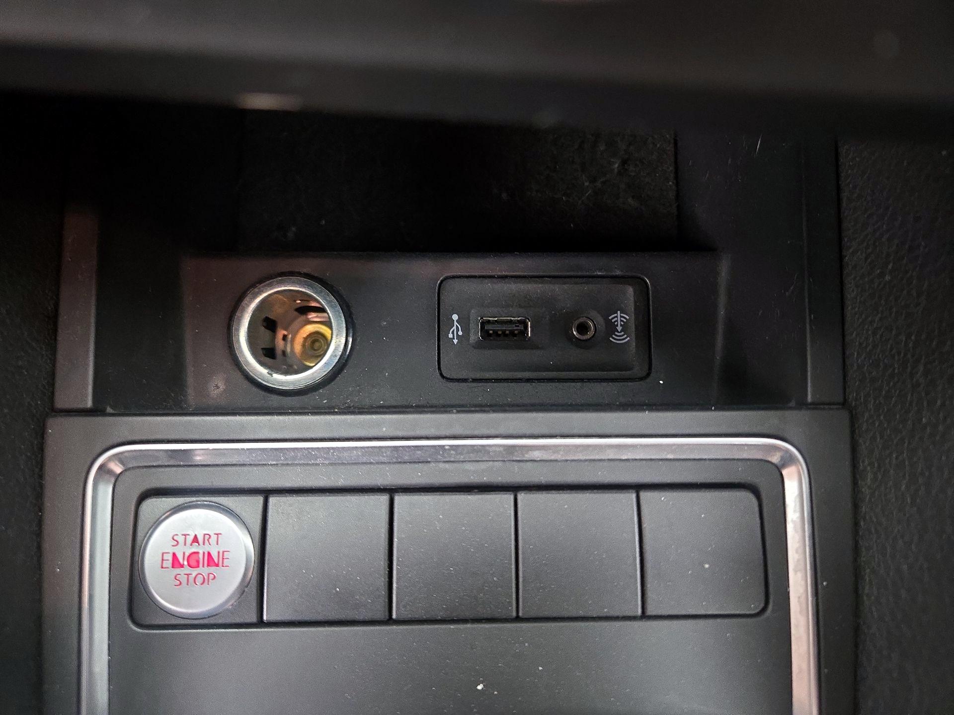 Thumbnail: 2017 Volkswagen Jetta - 18