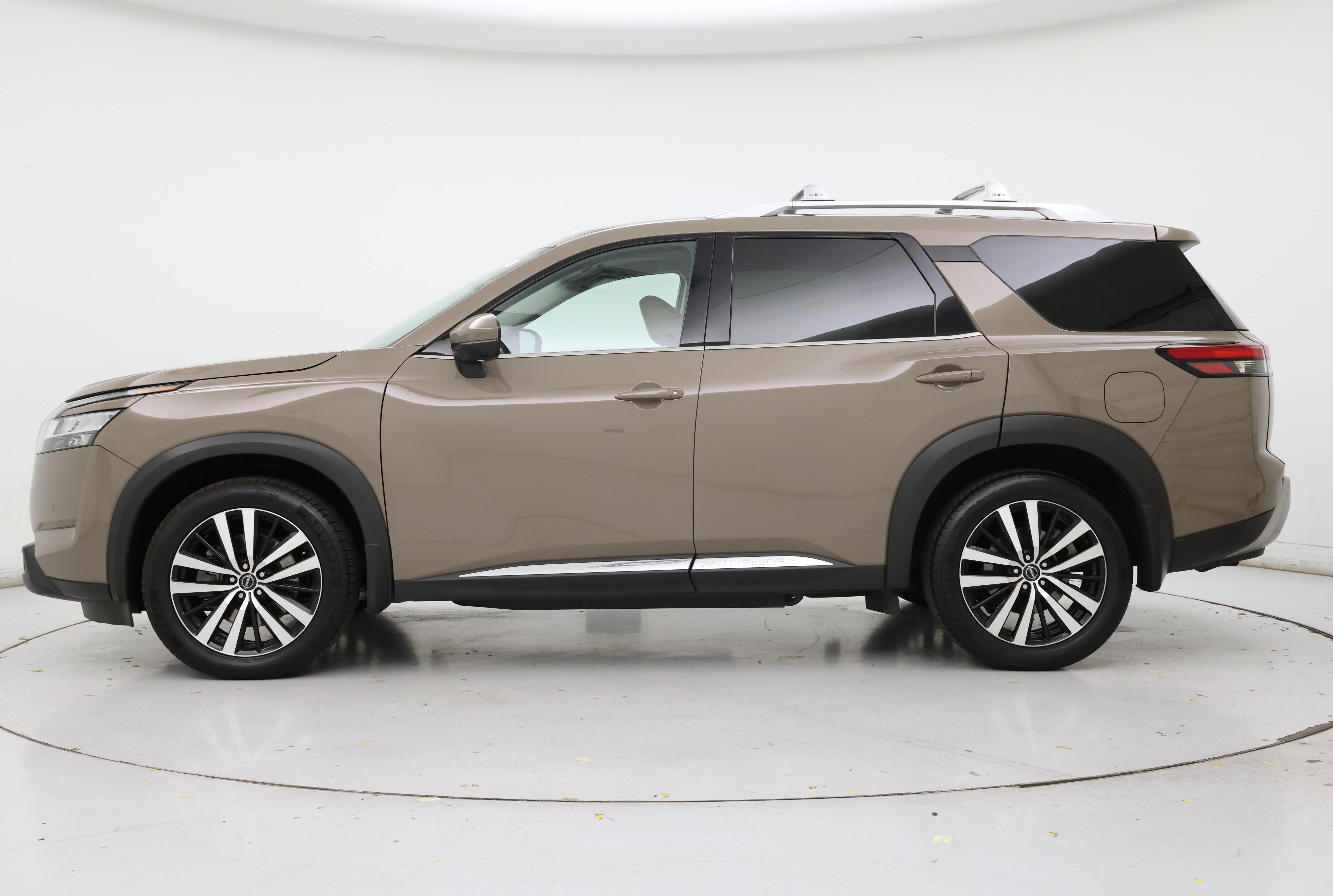 Thumbnail: 2023 Nissan Pathfinder - 3