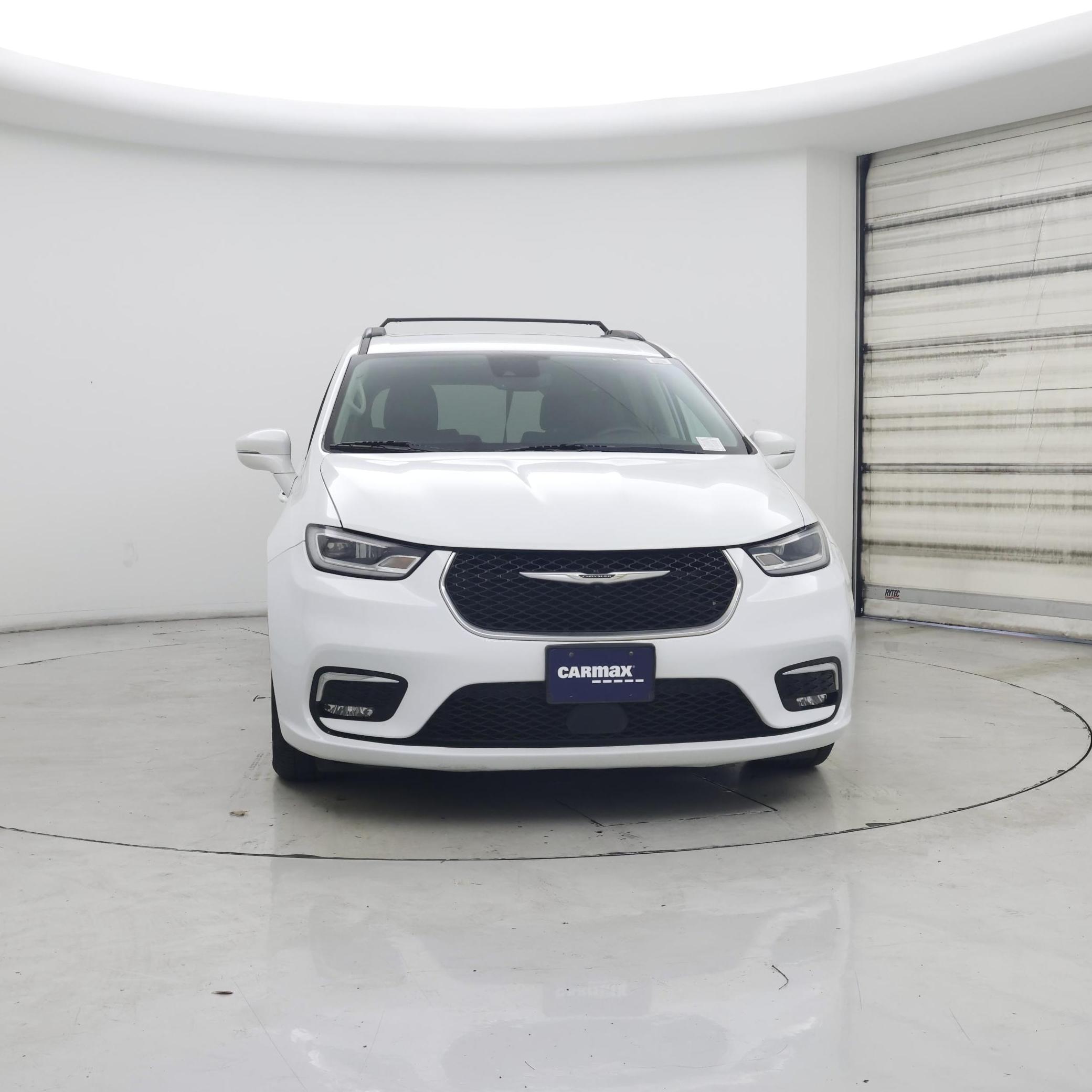Thumbnail: 2022 Chrysler Pacifica - 5