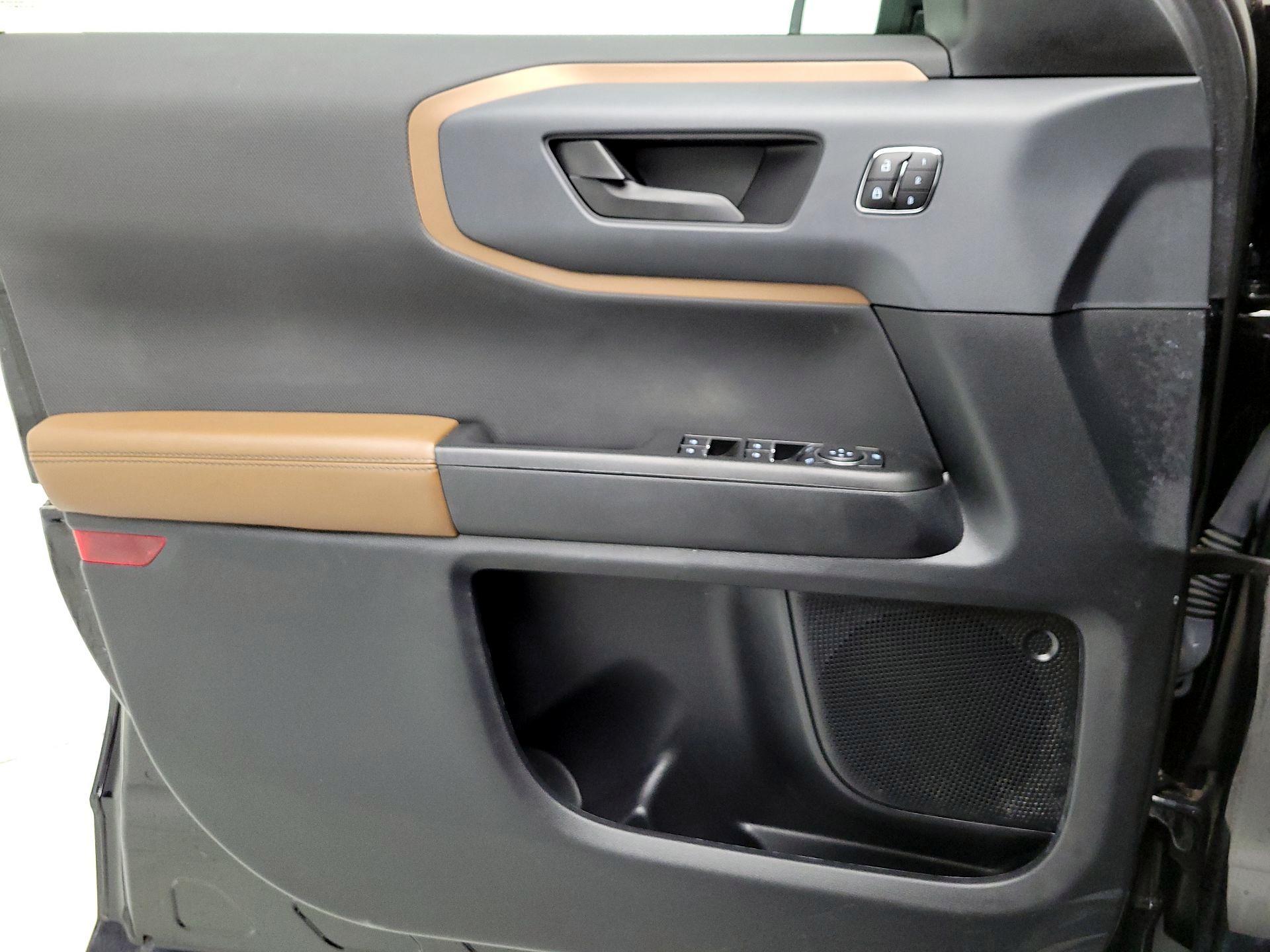 Thumbnail: 2023 Ford Bronco Sport - 12