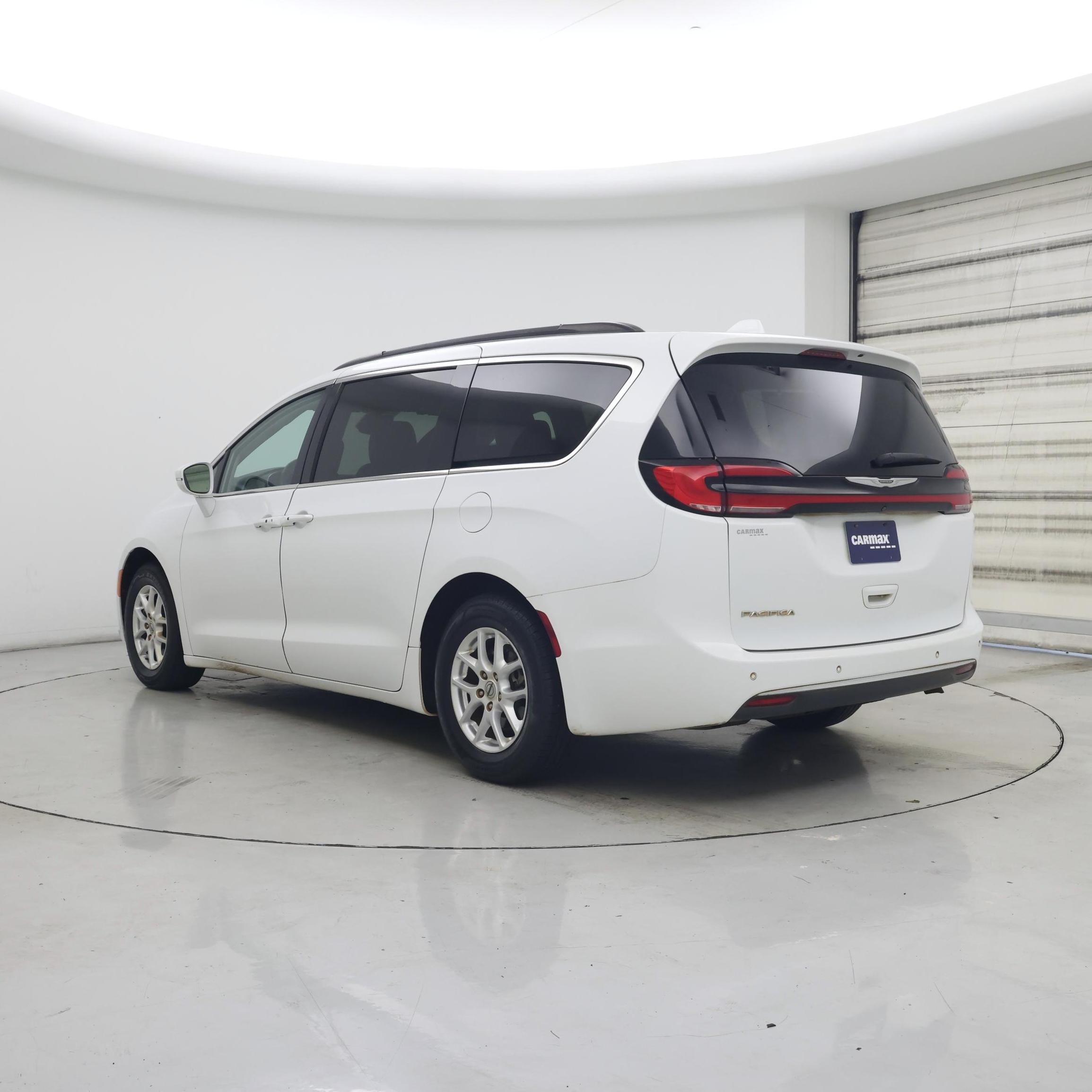 Thumbnail: 2022 Chrysler Pacifica - 2