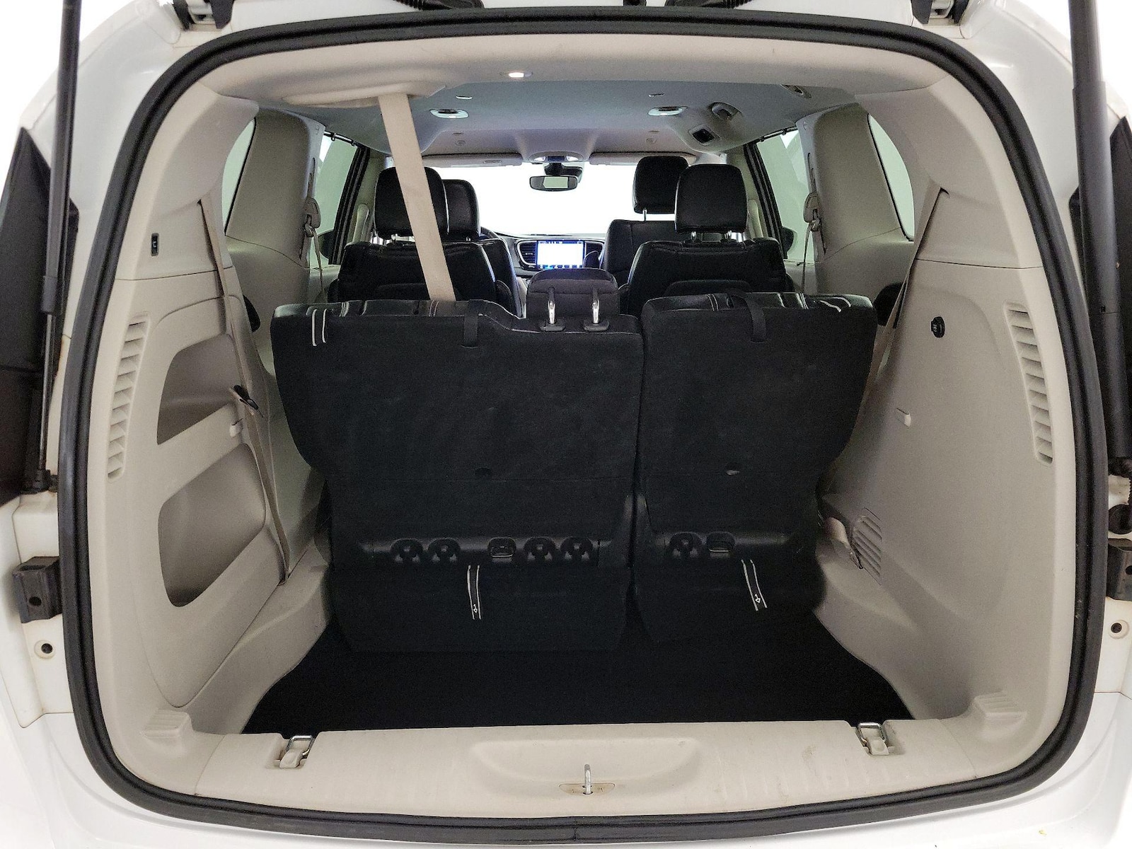 2022 Chrysler Pacifica Touring L - Photo 22