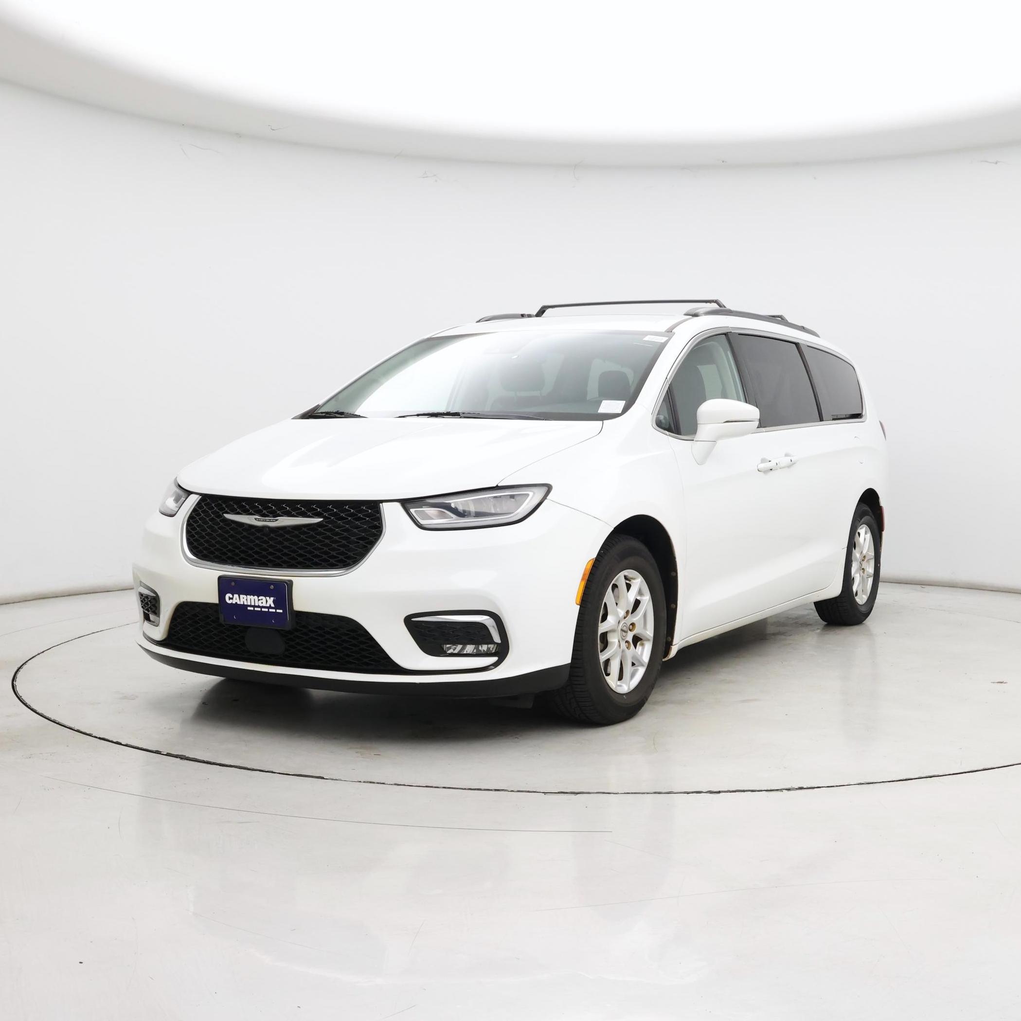 Thumbnail: 2022 Chrysler Pacifica - 4