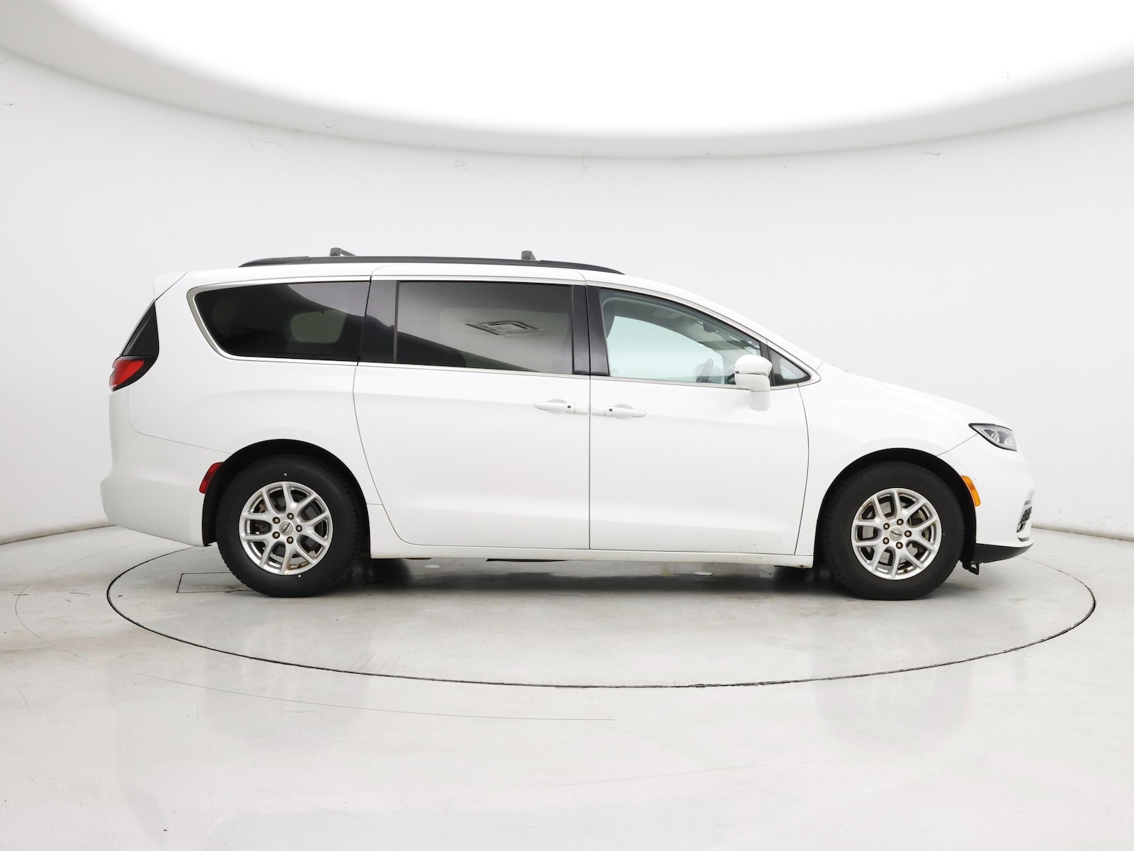 2022 Chrysler Pacifica Touring L - Photo 8