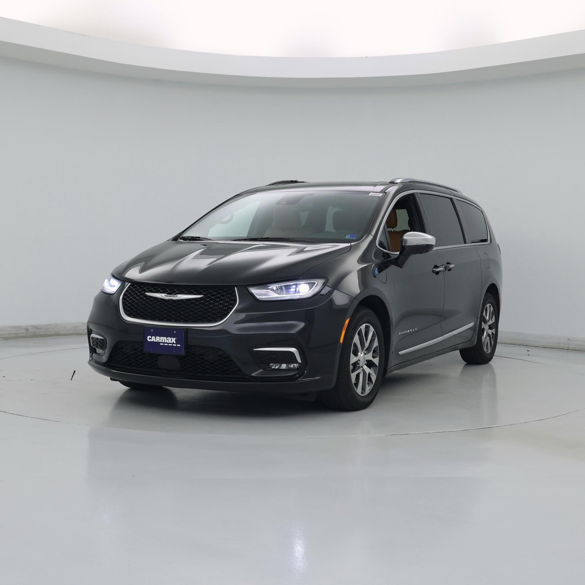 Thumbnail: 2022 Chrysler Pacifica - 4