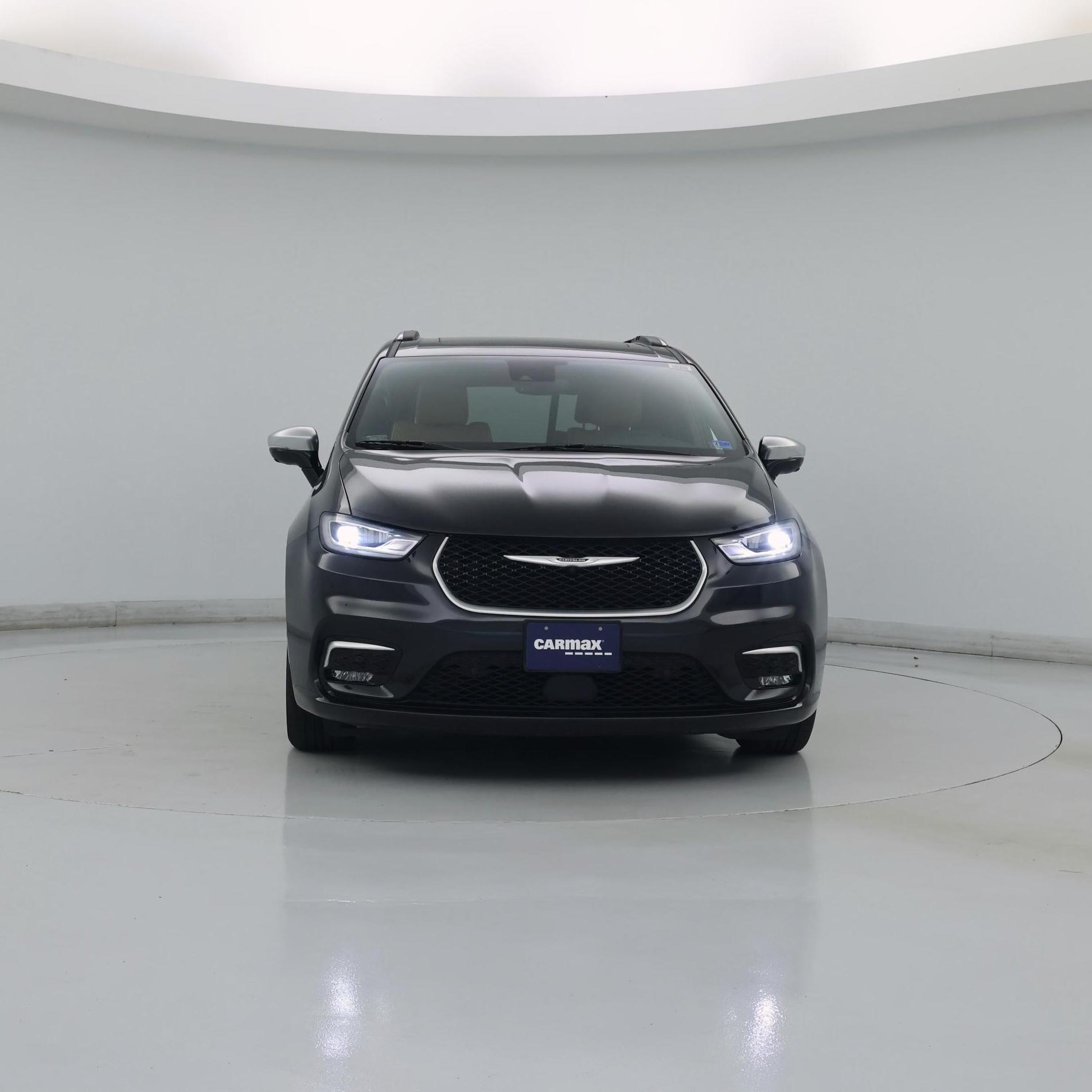 Thumbnail: 2022 Chrysler Pacifica - 5