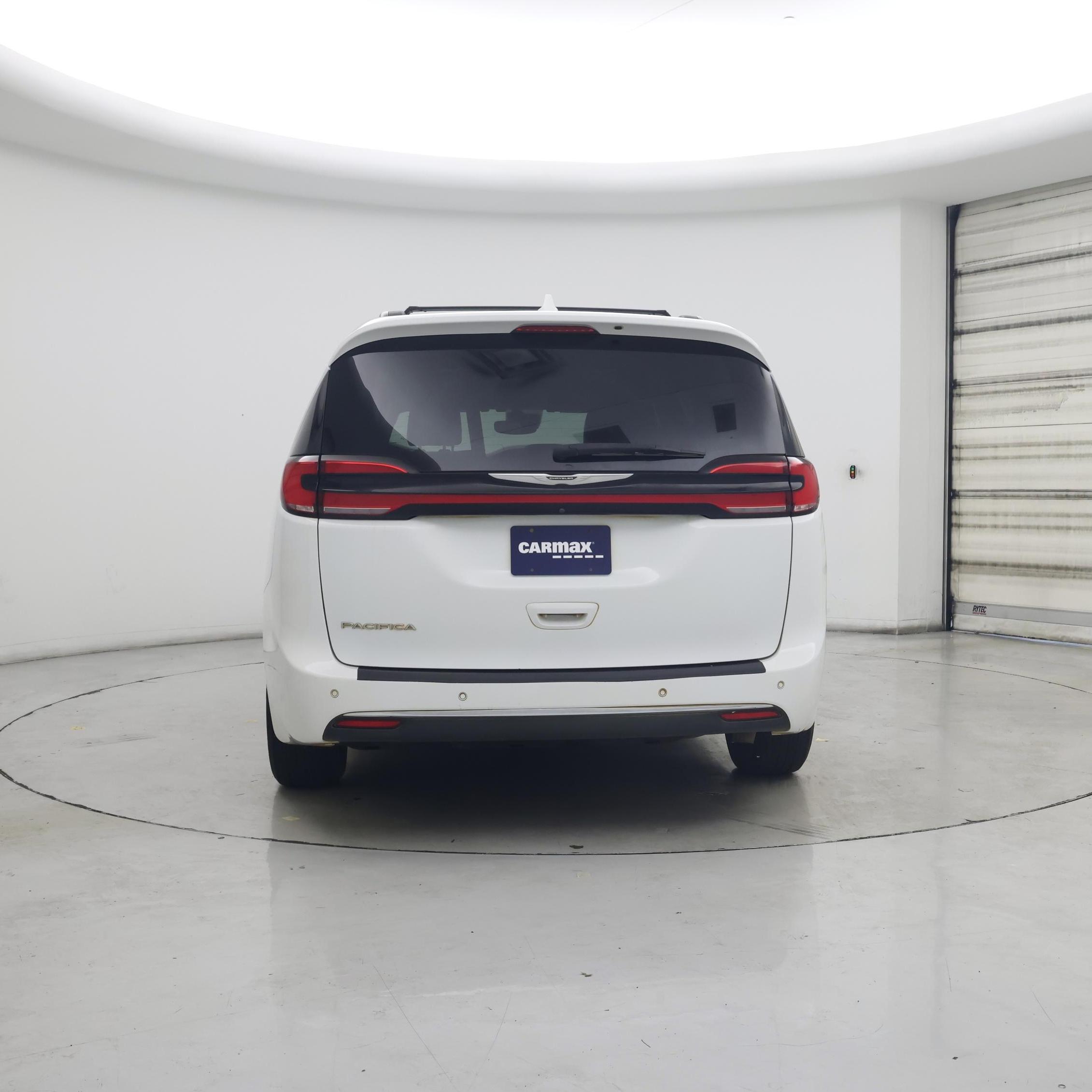 Thumbnail: 2022 Chrysler Pacifica - 6