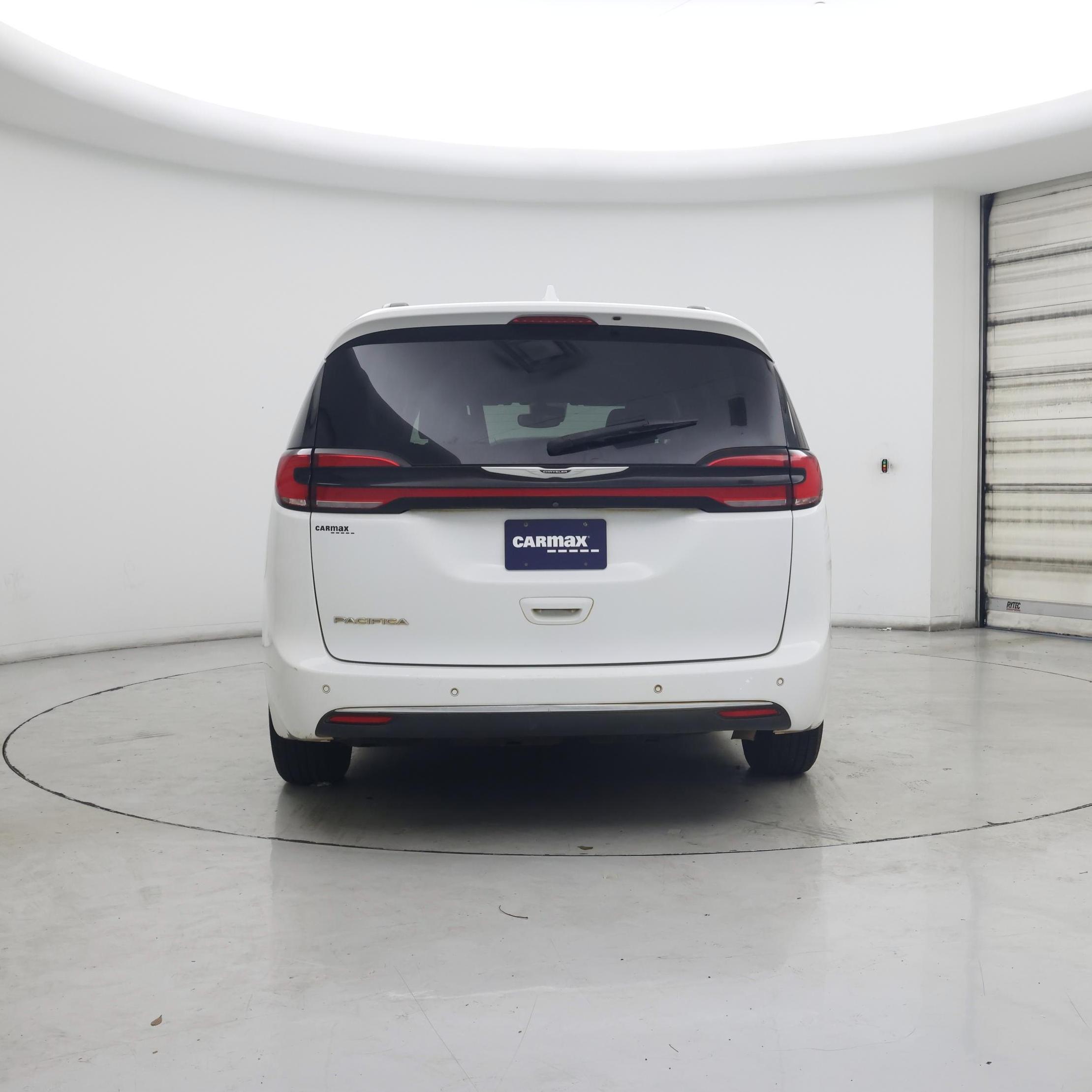 Thumbnail: 2022 Chrysler Pacifica - 6