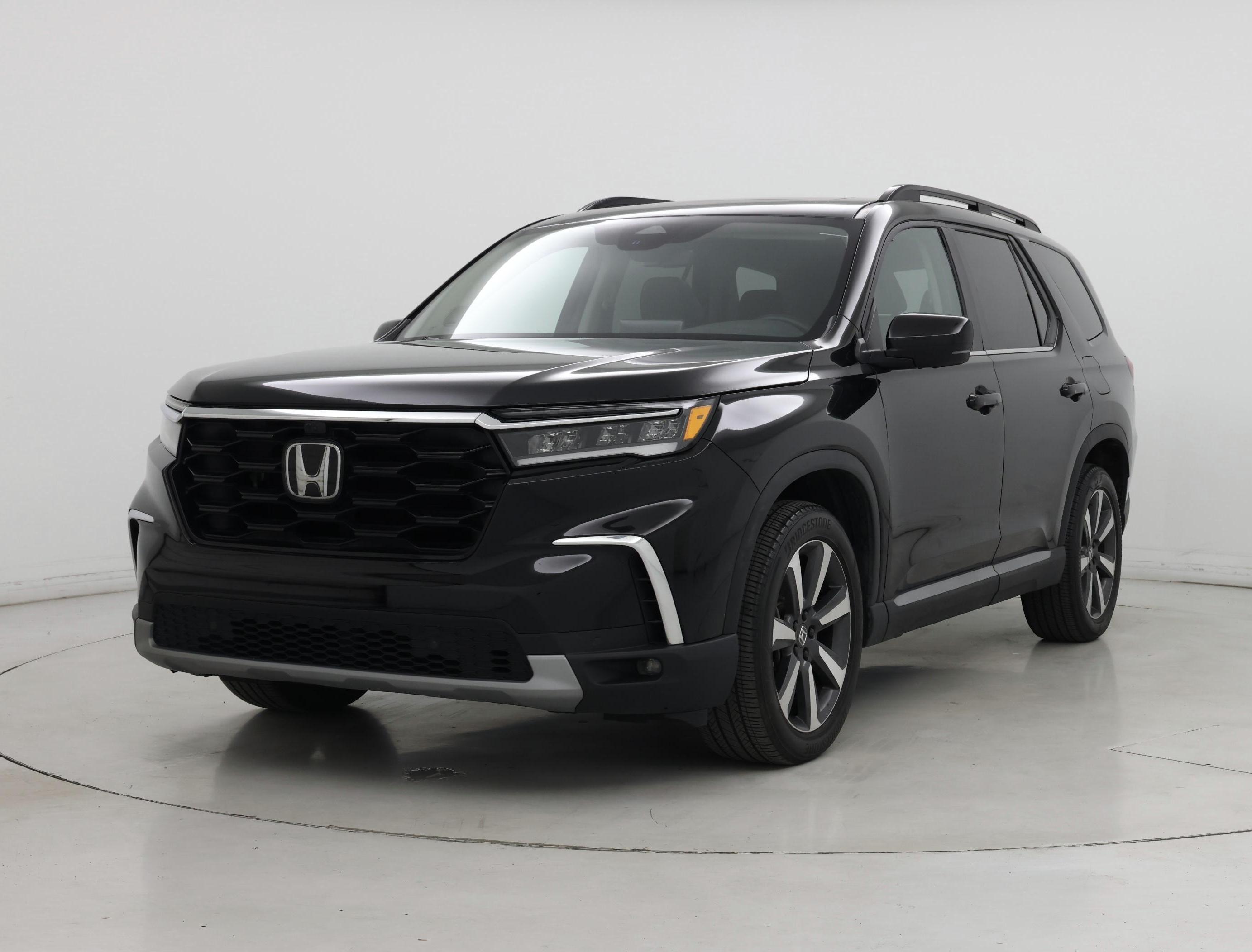 Thumbnail: 2023 Honda Pilot - 4