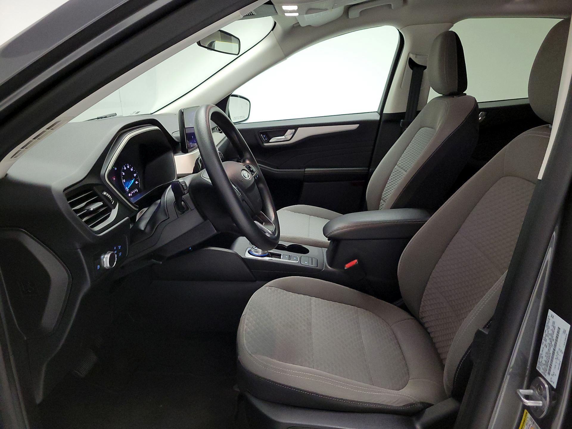 Thumbnail: 2021 Ford Escape - 11