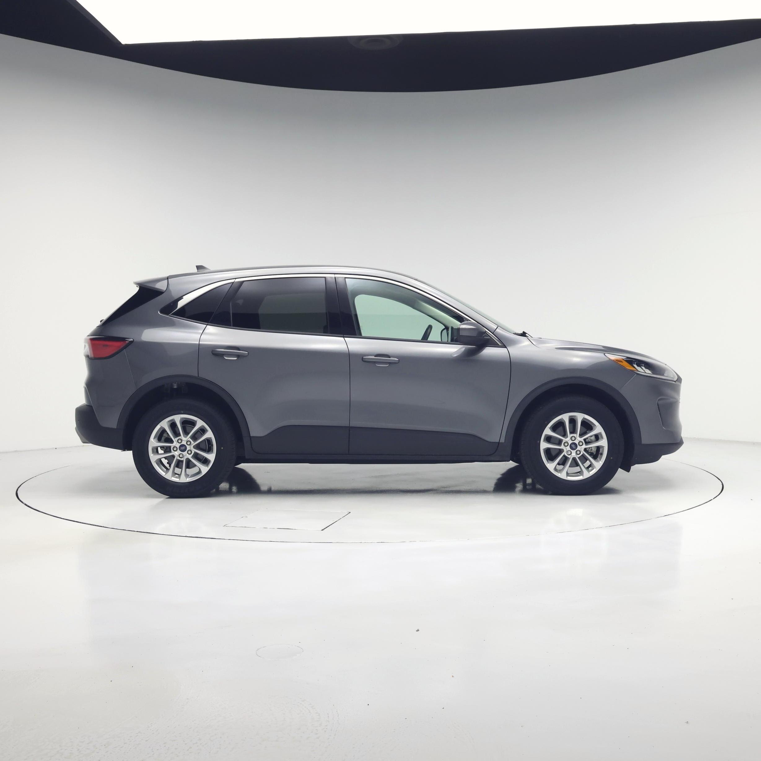 Thumbnail: 2021 Ford Escape - 7