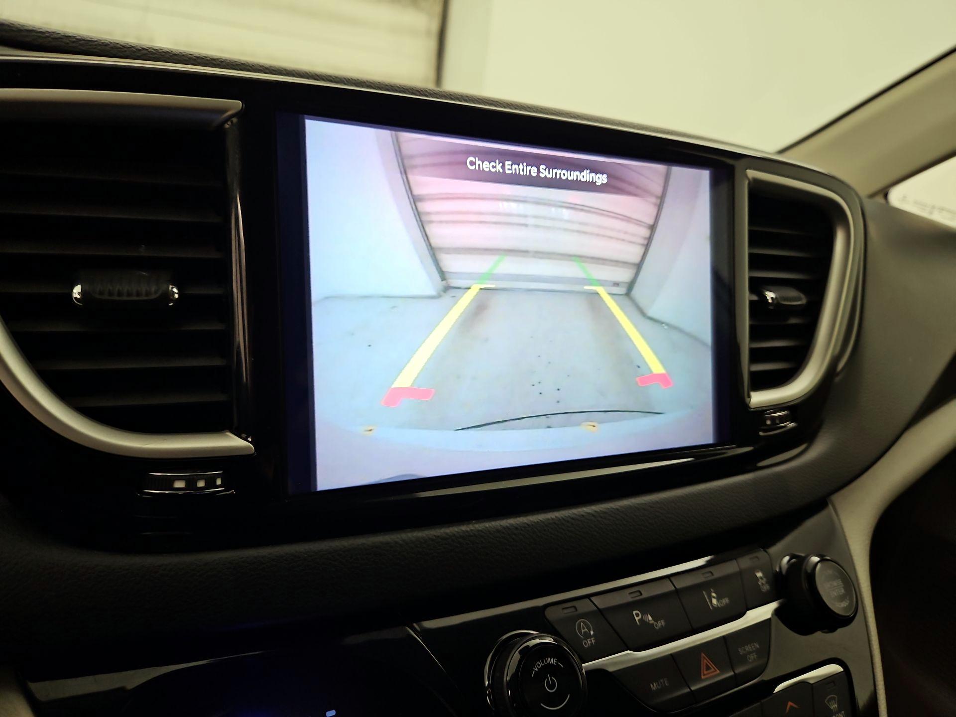 Thumbnail: 2022 Chrysler Pacifica - 14