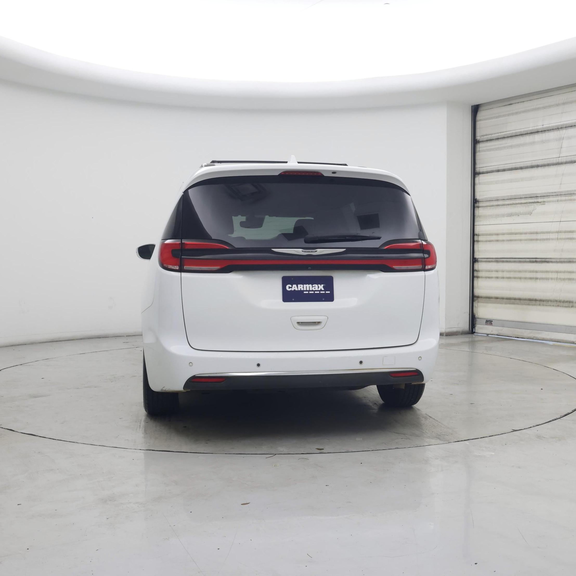 Thumbnail: 2022 Chrysler Pacifica - 6