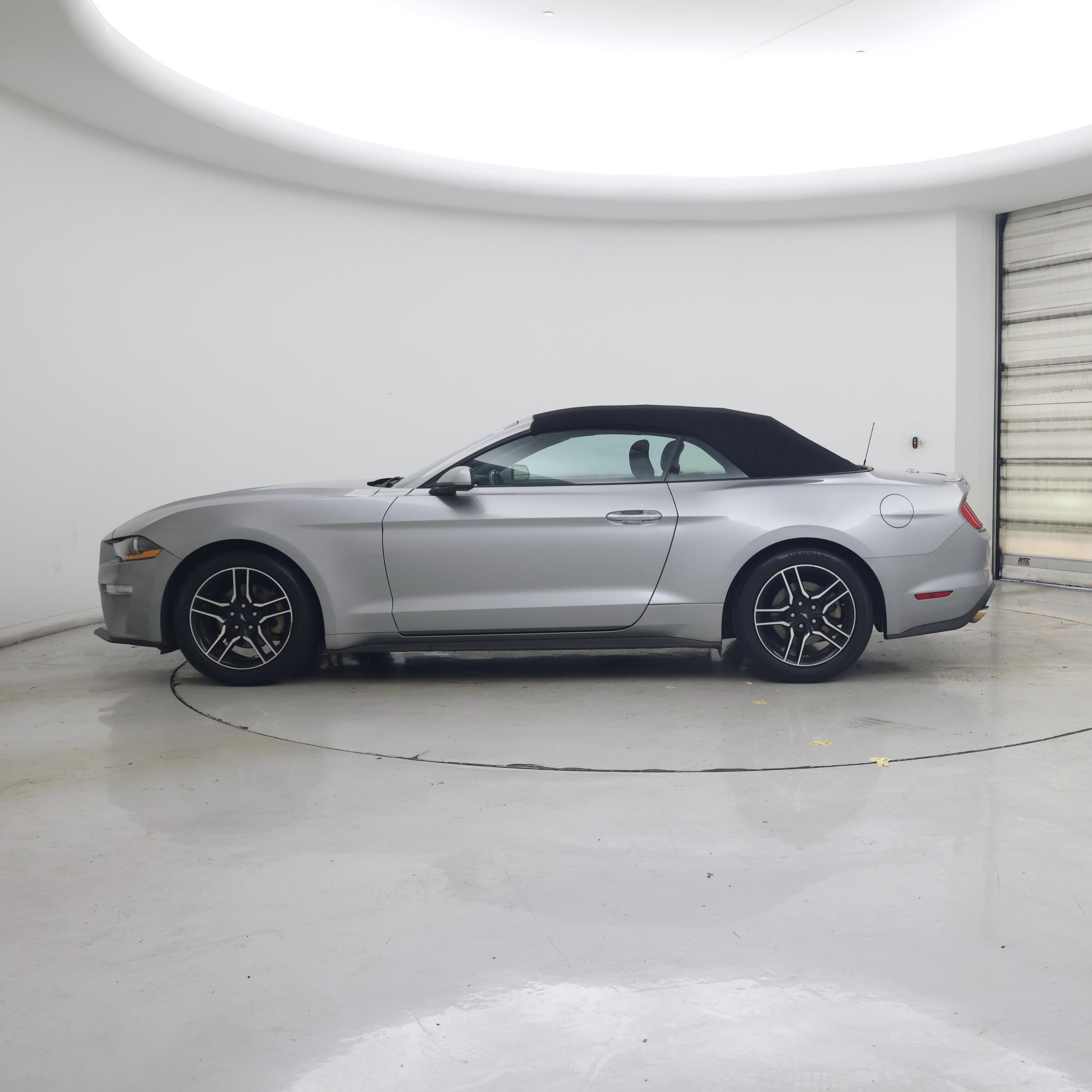 Thumbnail: 2022 Ford Mustang - 3
