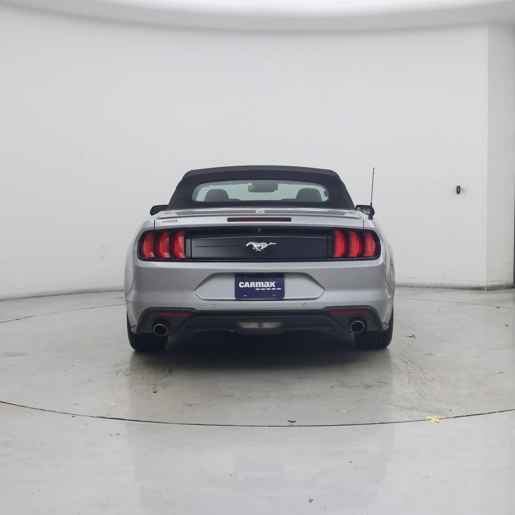 Thumbnail: 2022 Ford Mustang - 6