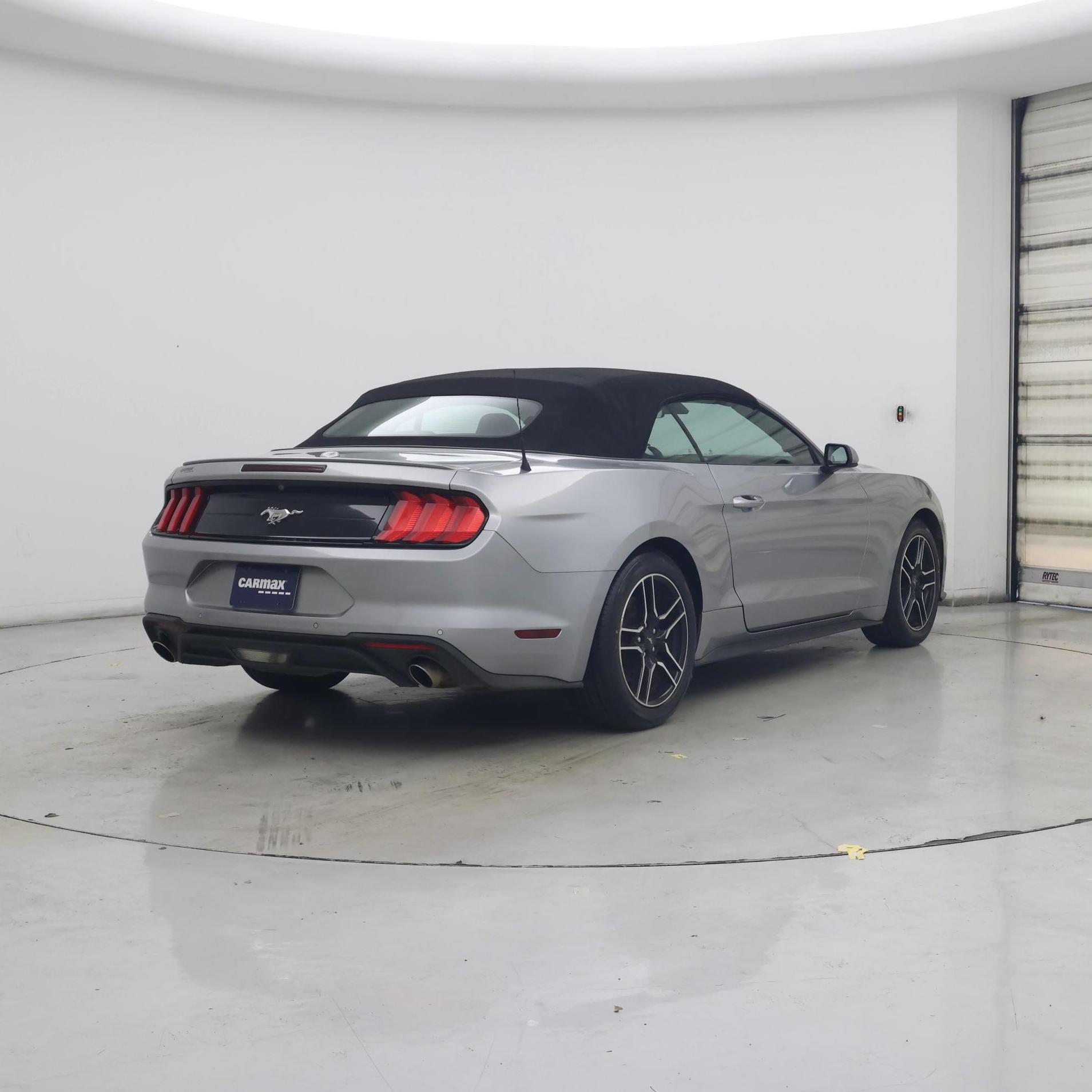 Thumbnail: 2022 Ford Mustang - 8