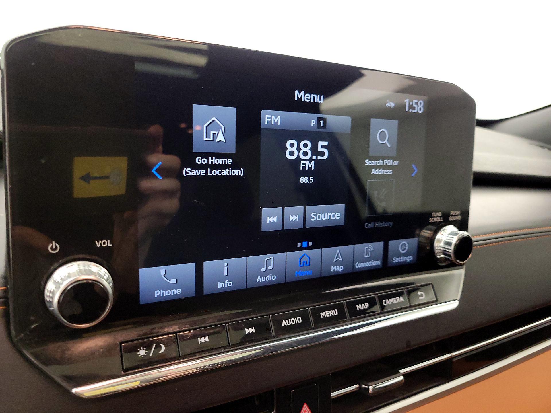 Thumbnail: 2024 Mitsubishi Outlander - 16