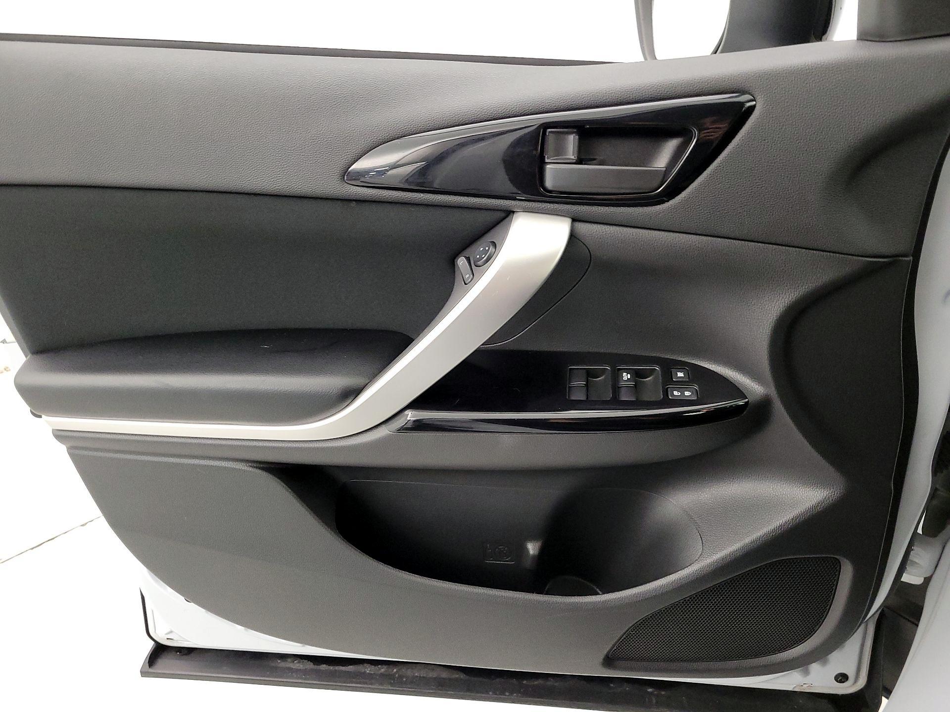 Thumbnail: 2022 Mitsubishi Eclipse Cross - 12