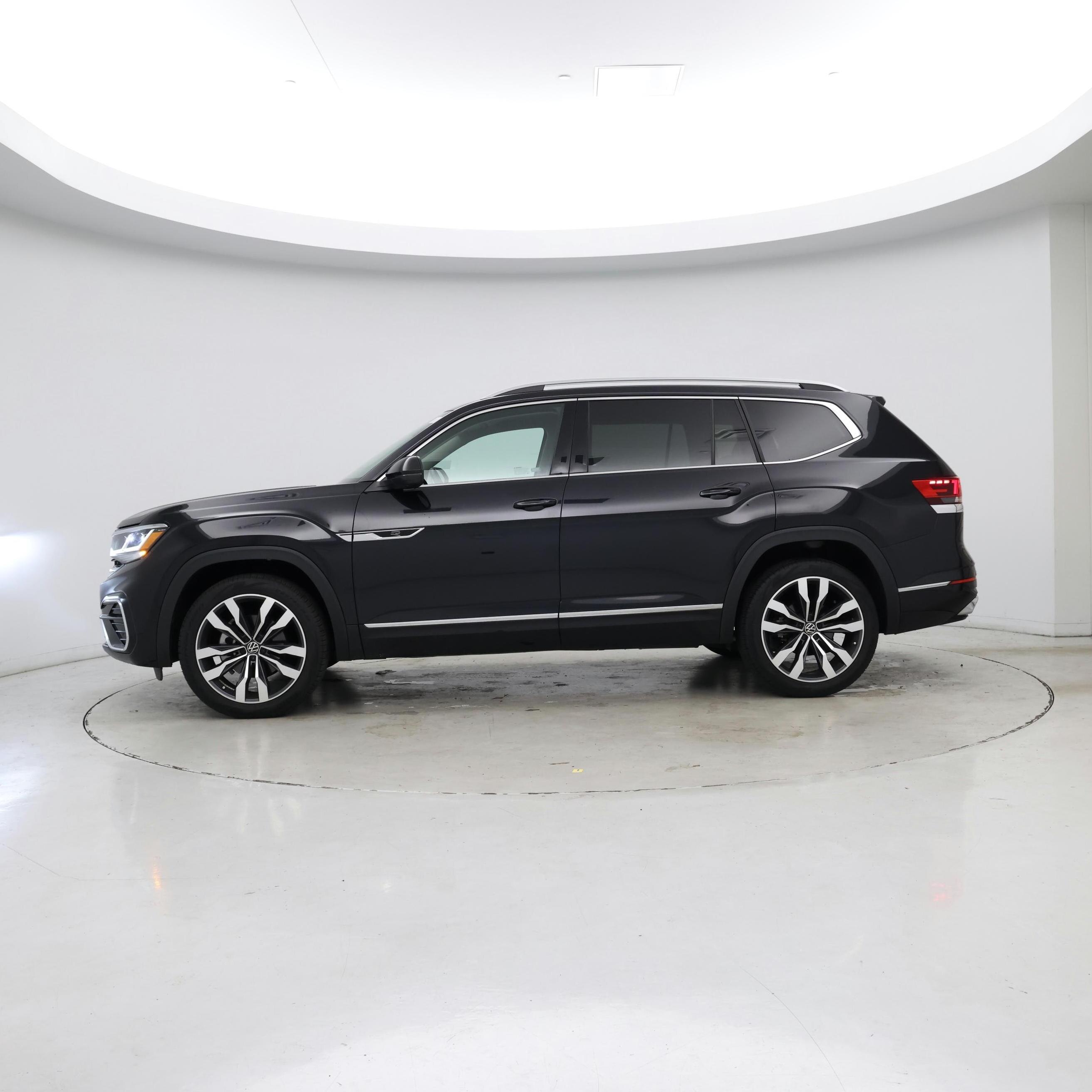 Thumbnail: 2022 Volkswagen Atlas - 3