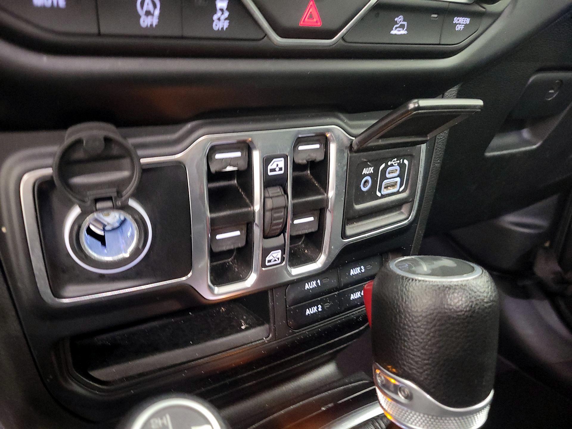 Thumbnail: 2023 Jeep Wrangler - 18