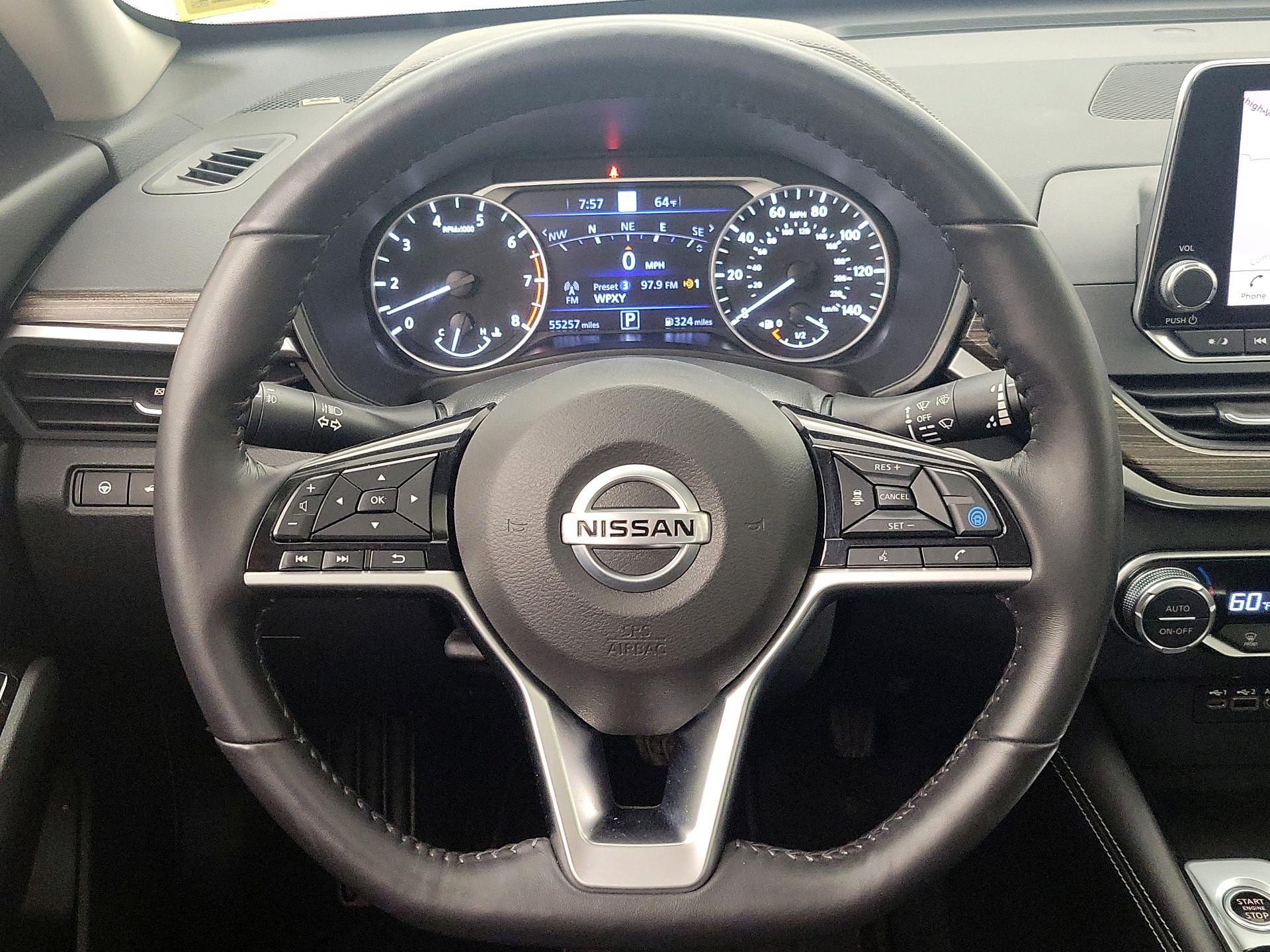 Thumbnail: 2020 Nissan Altima - 10