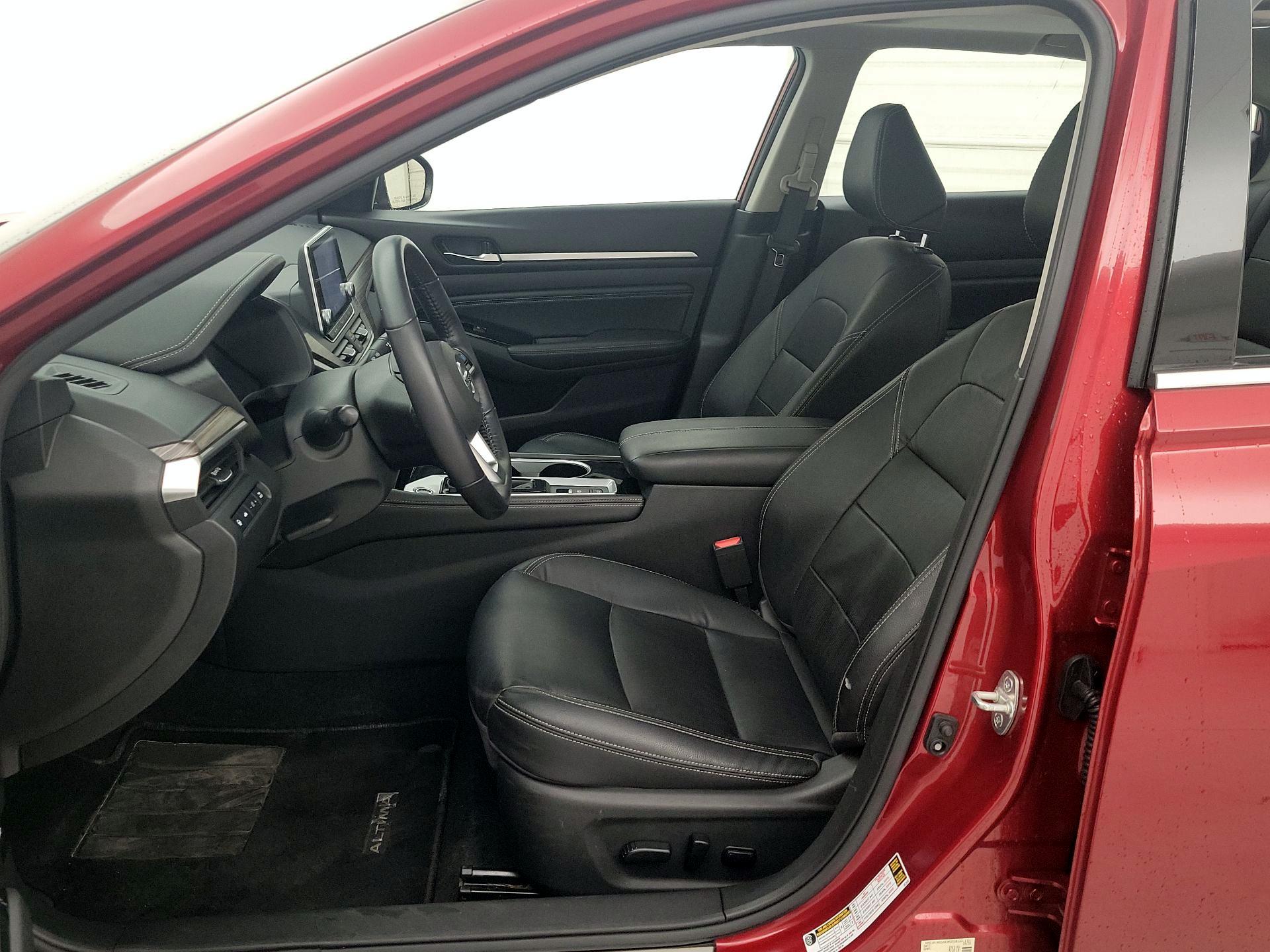 Thumbnail: 2020 Nissan Altima - 11